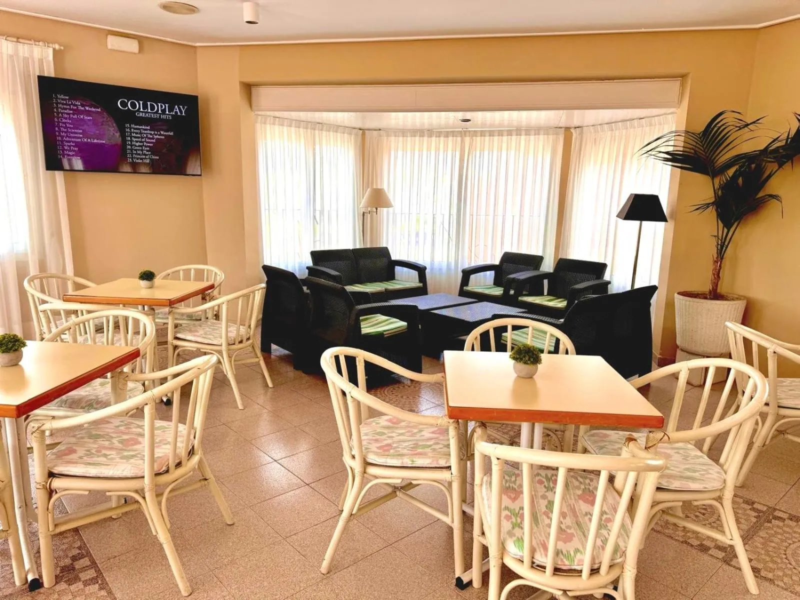 Lounge or bar in Hotel Ninays