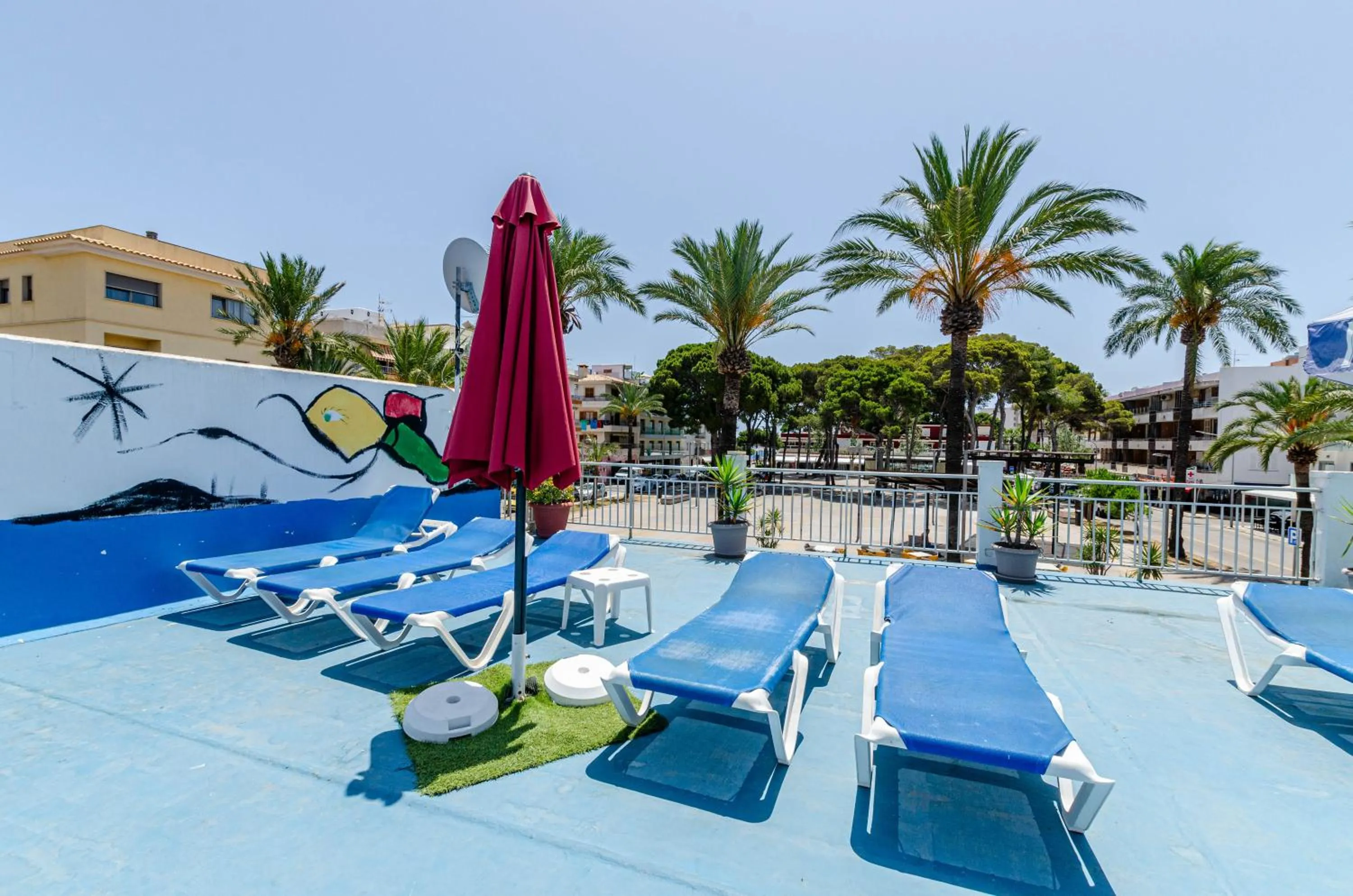 Swimming pool in Hostal Gami Adults Only