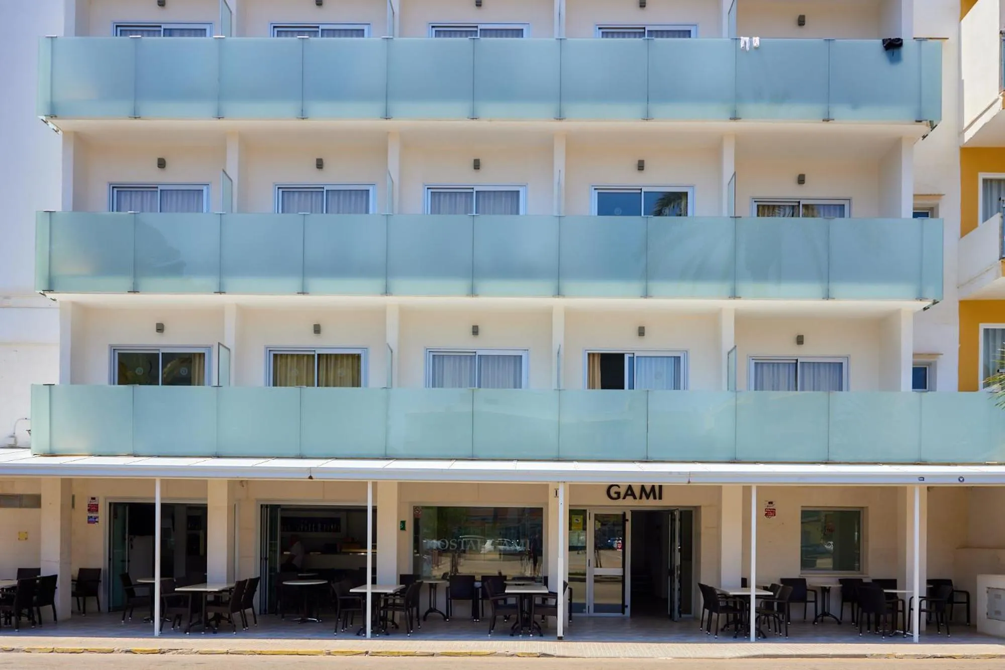 Property building in Hostal Gami Adults Only