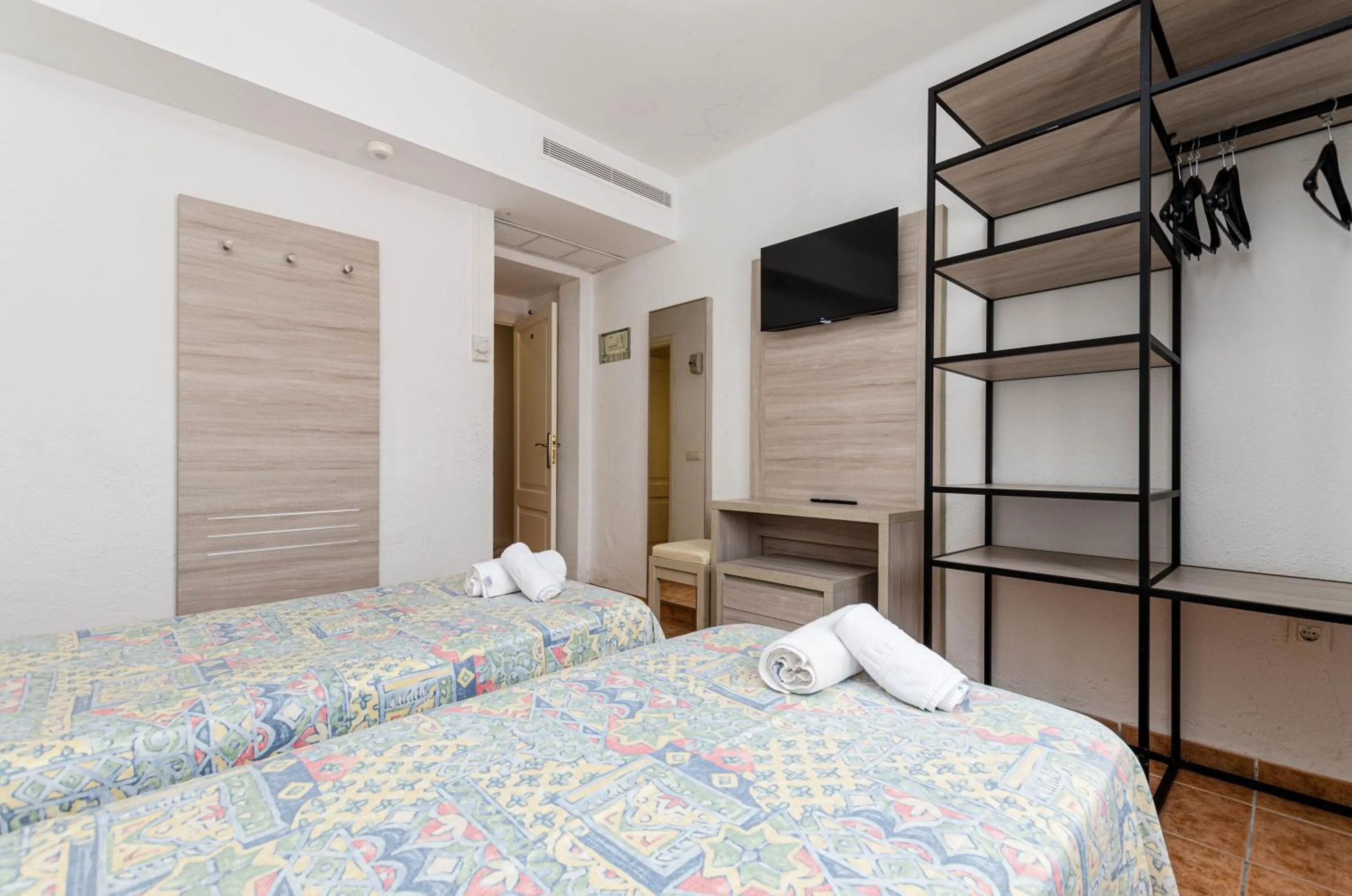 Bedroom, Bed in Hostal Gami Adults Only