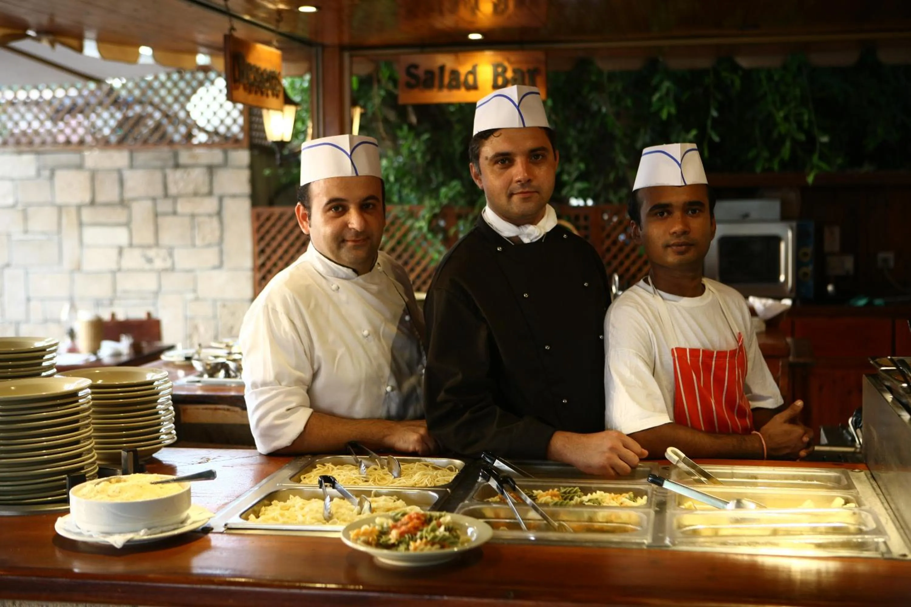 Restaurant/places to eat in Dionysos Central