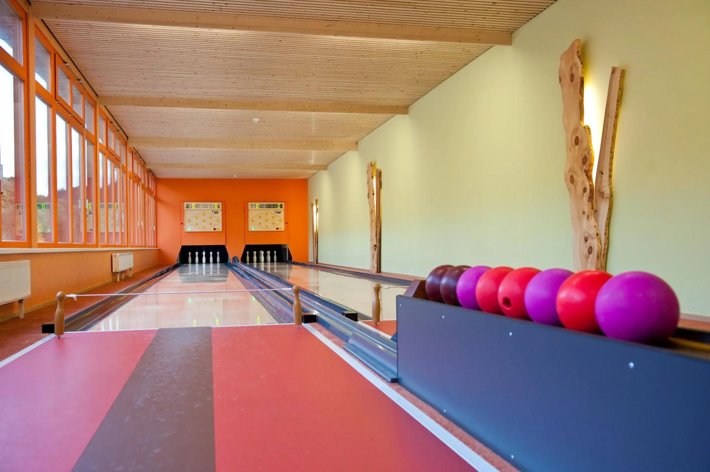 Bowling in JUFA Hotel Waldviertel