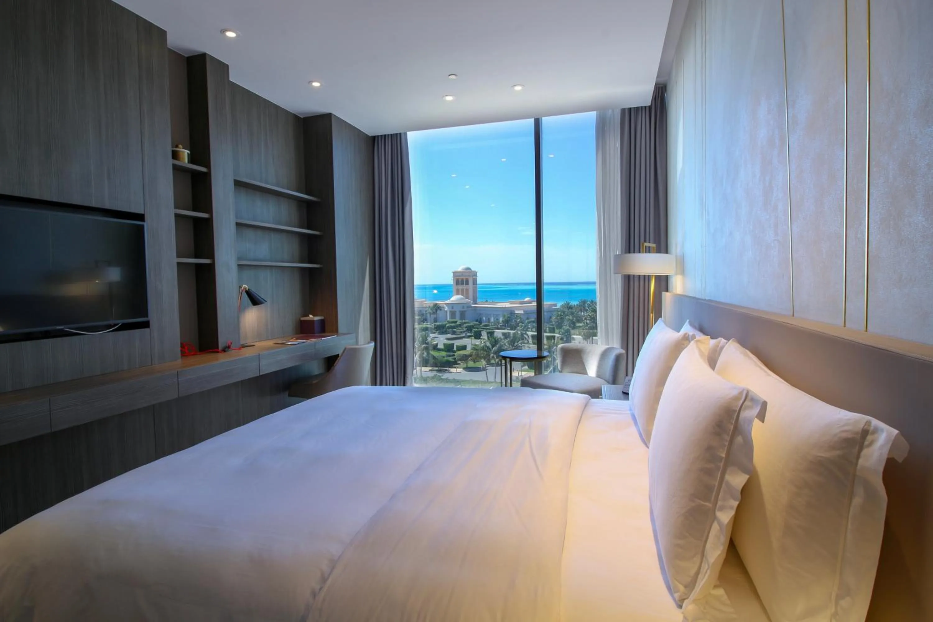 Photo of the whole room, Bed in Views Hotel & Residences - Emaar King Abdullah Economic City