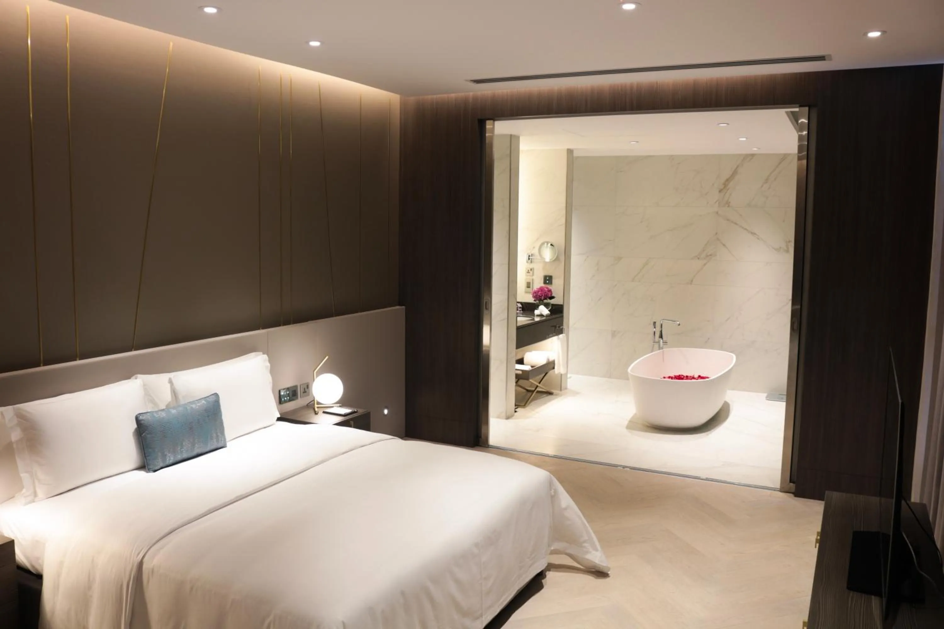 Bed in Views Hotel & Residences - Emaar King Abdullah Economic City