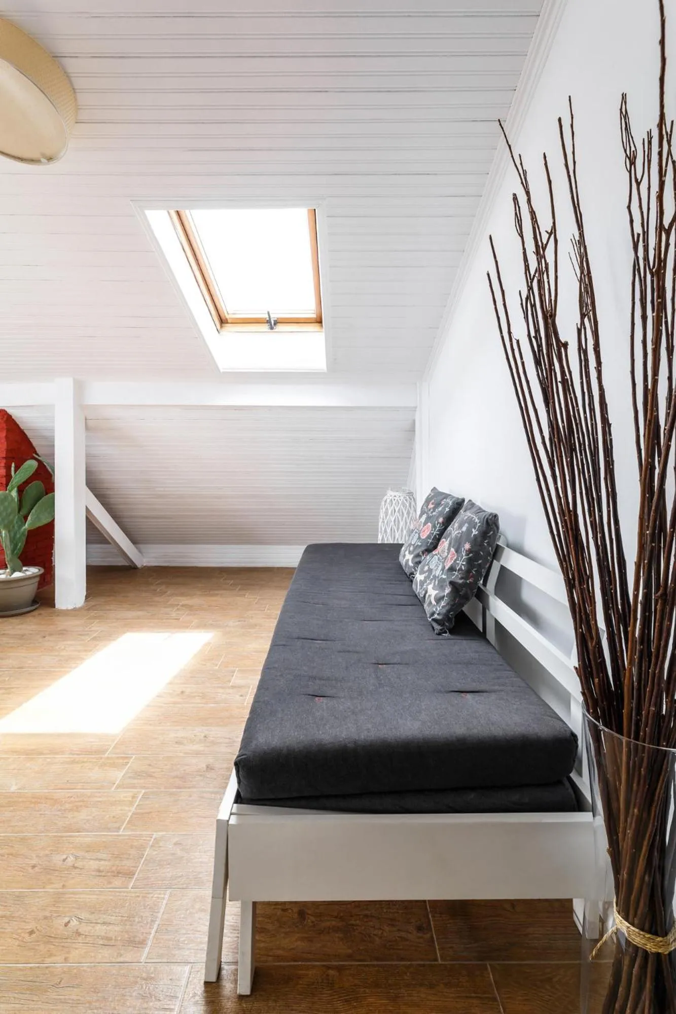 Living room, Bed in Marabou Hotel