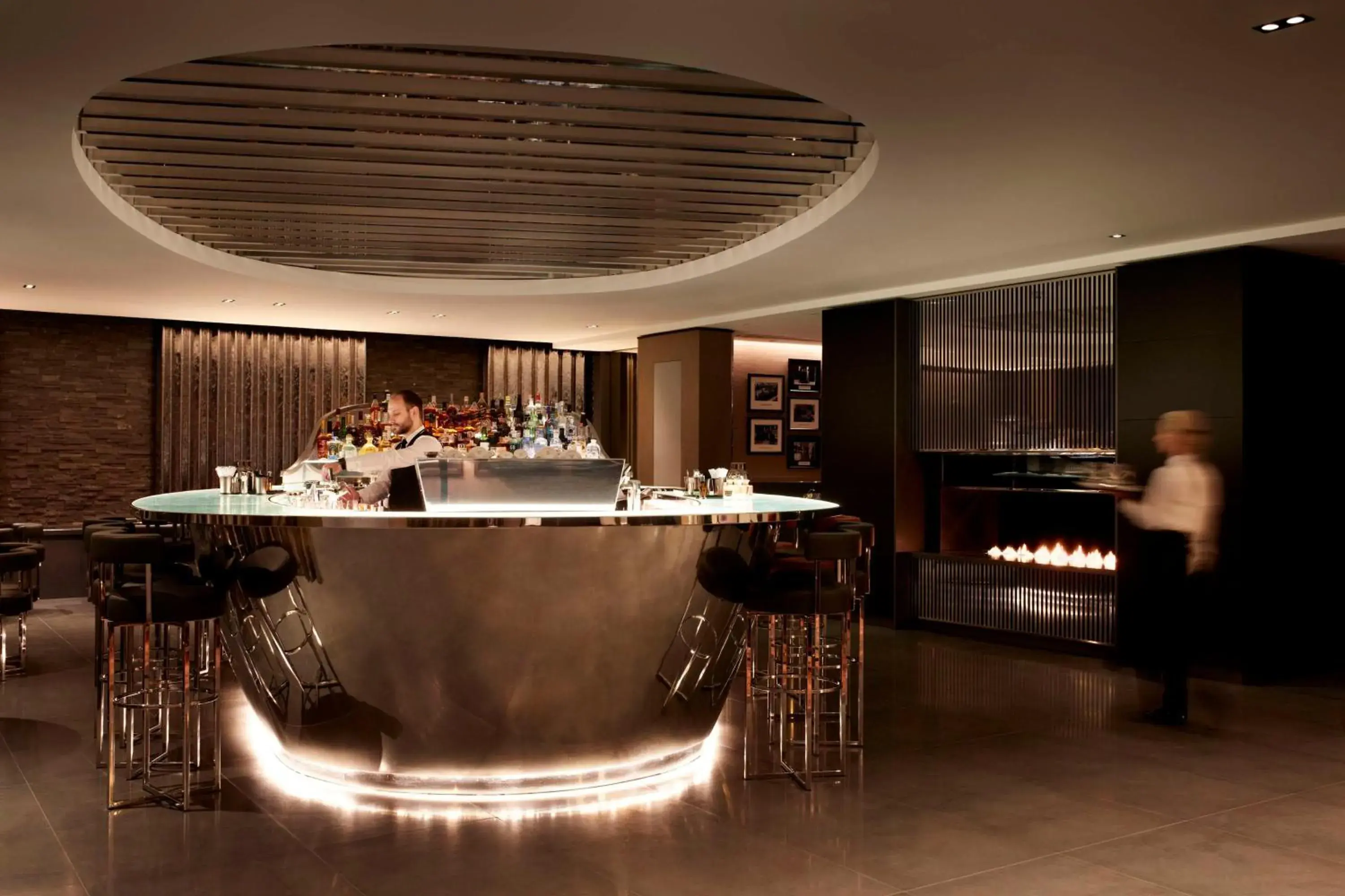 Lounge or bar in Hyatt Regency London Albert Embankment Lounge or bar in Hyatt Regency London Albert Embankment