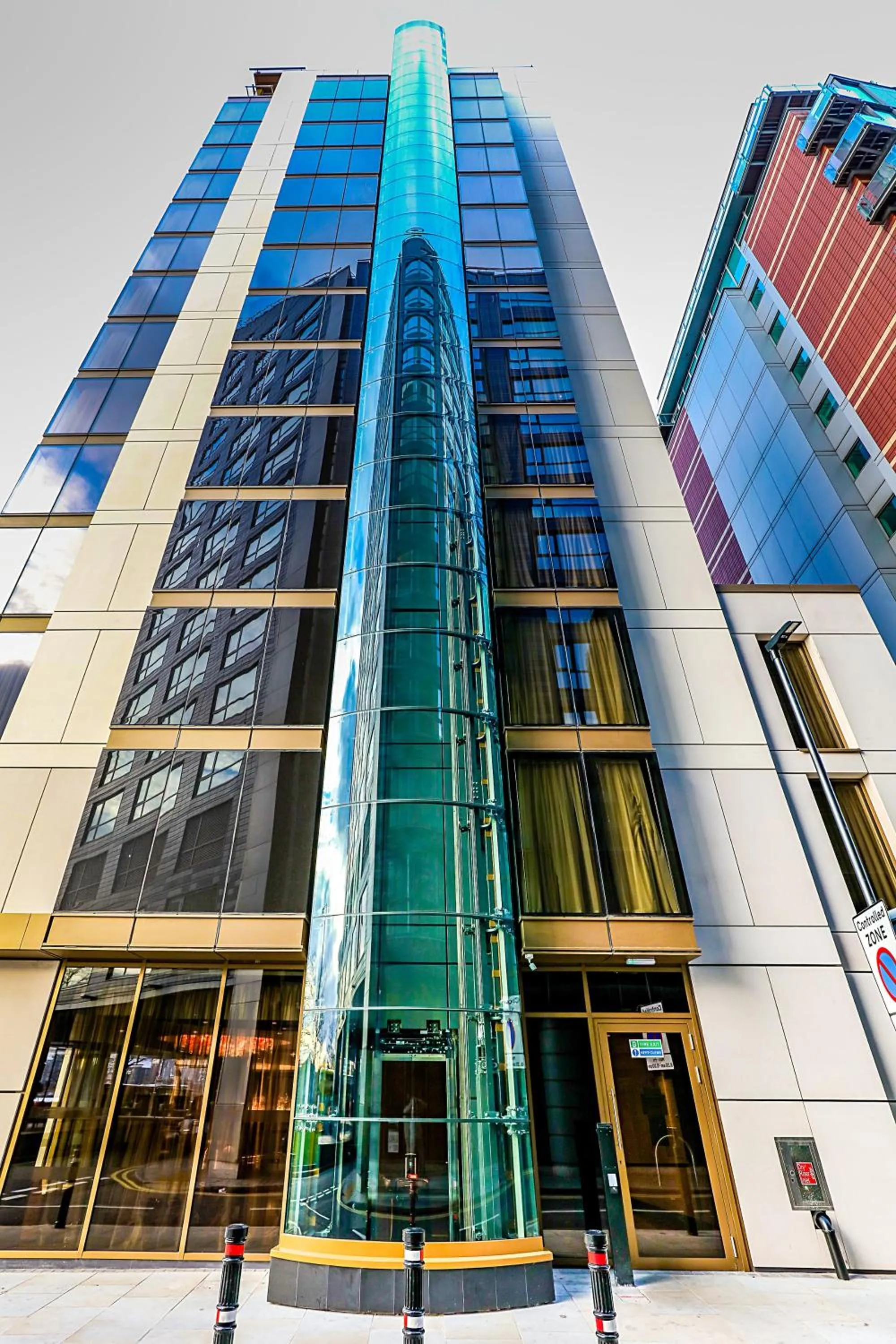 Property building in Hyatt Regency London Albert Embankment