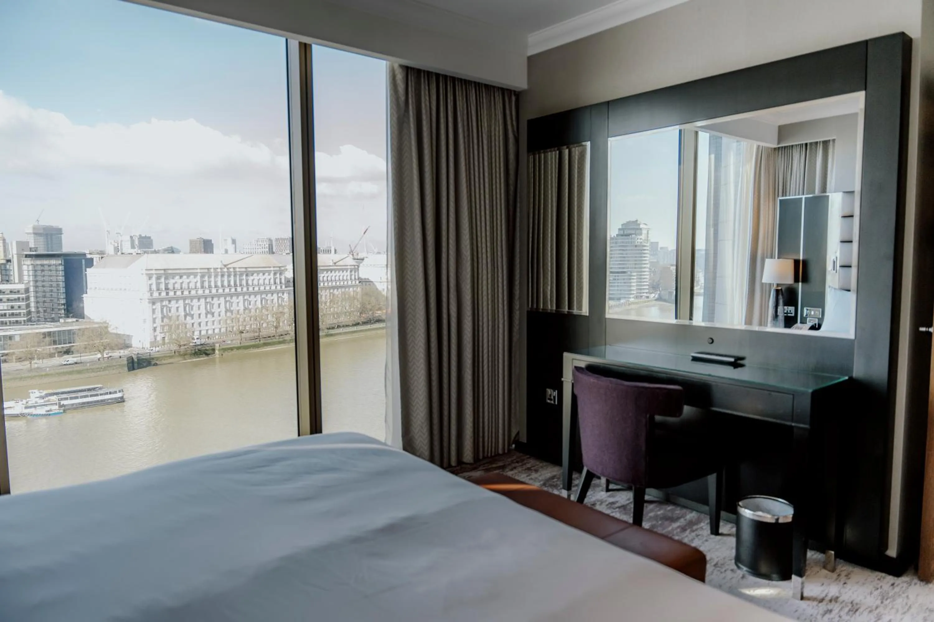 River view, Bed in Hyatt Regency London Albert Embankment