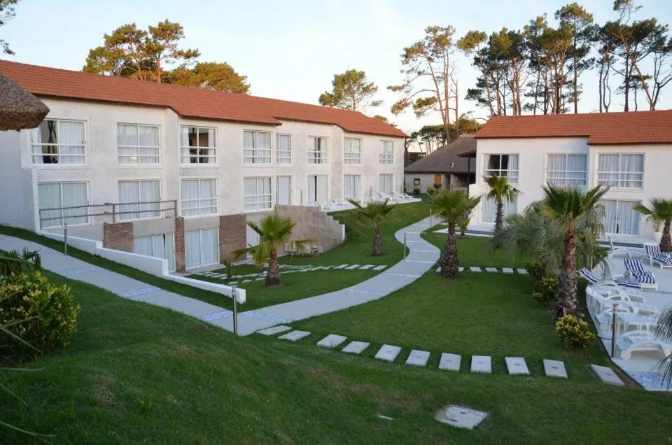 Property building in Punta del Este Arenas Hotel