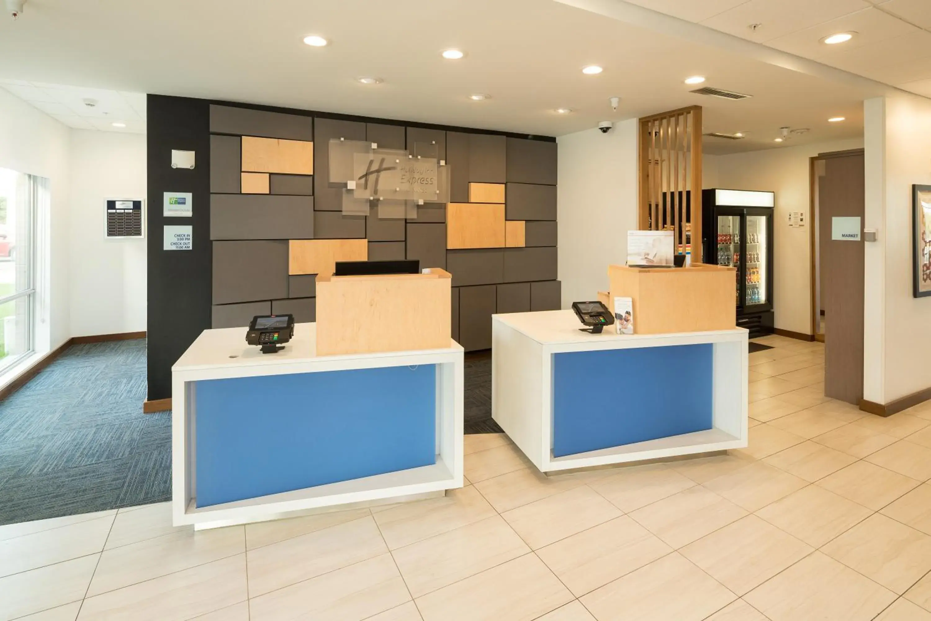 Lobby or reception in Holiday Inn Express & Suites - Kalamazoo West by IHG Lobby or reception in Holiday Inn Express & Suites - Kalamazoo West by IHG