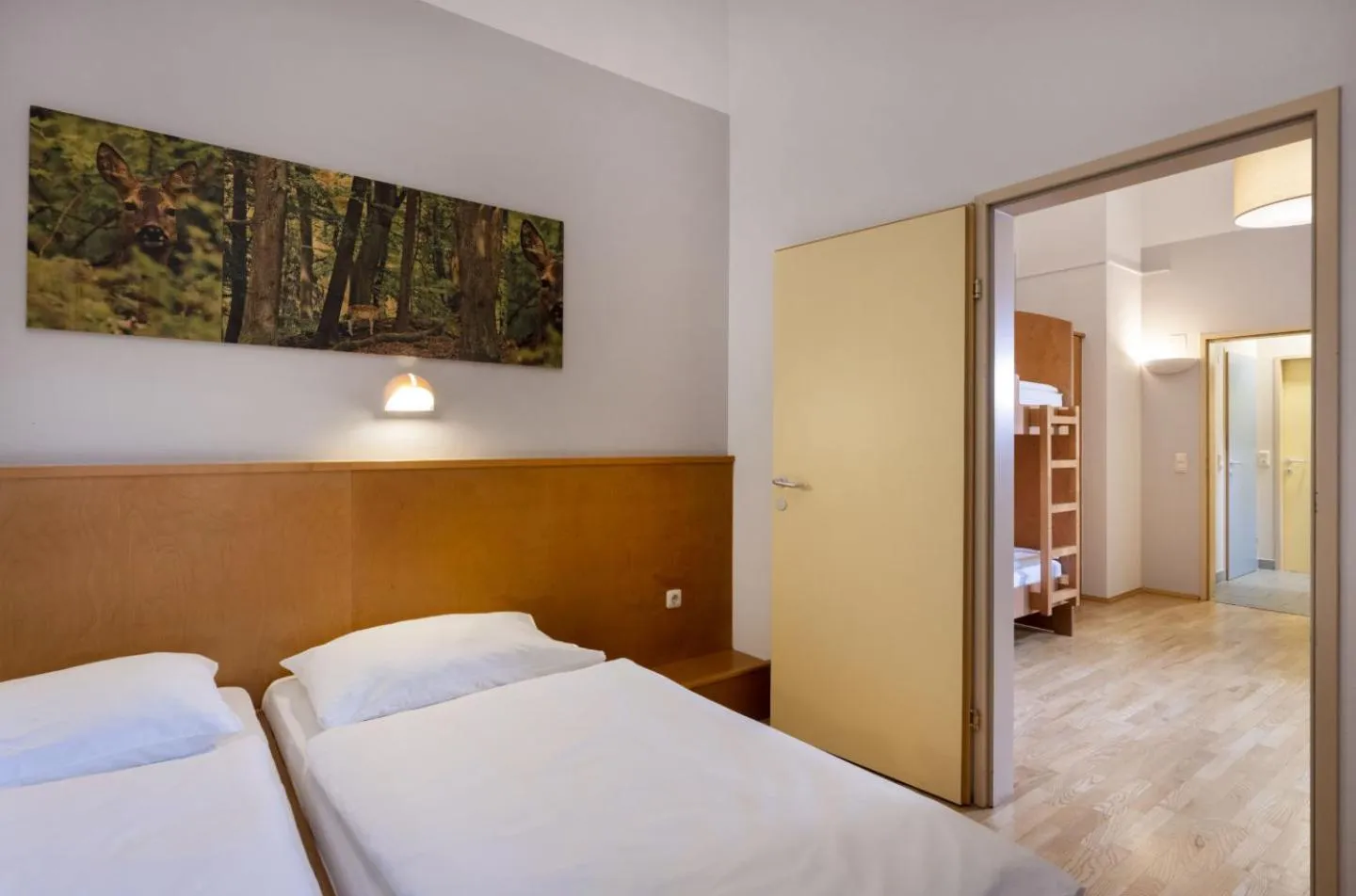 Bed in JUFA Hotel Bruck an der Mur - im Weitental