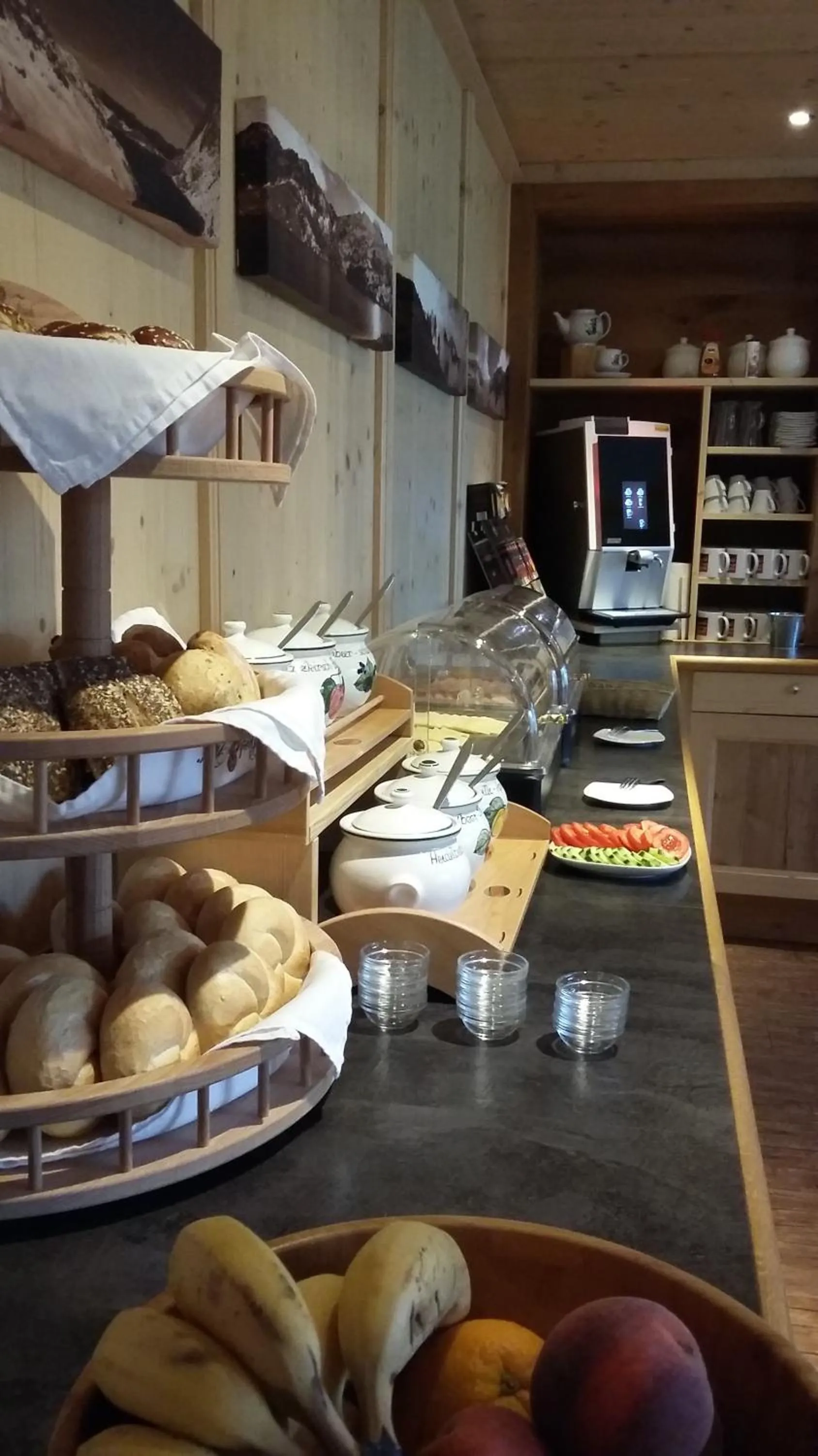 Buffet breakfast in Alphotel Mittersill