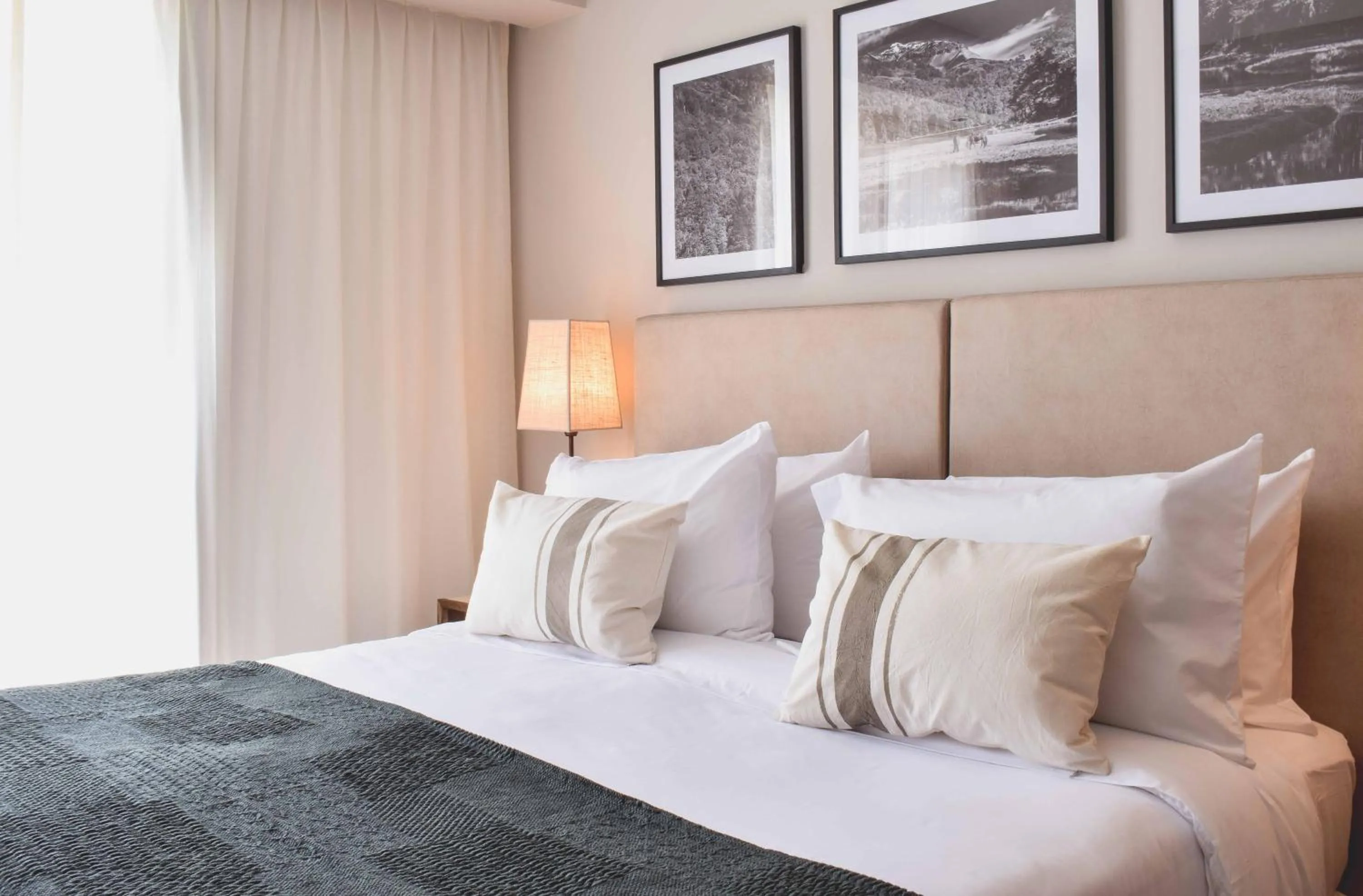 Photo of the whole room, Bed in Cyan Soho Neuquén Hotel