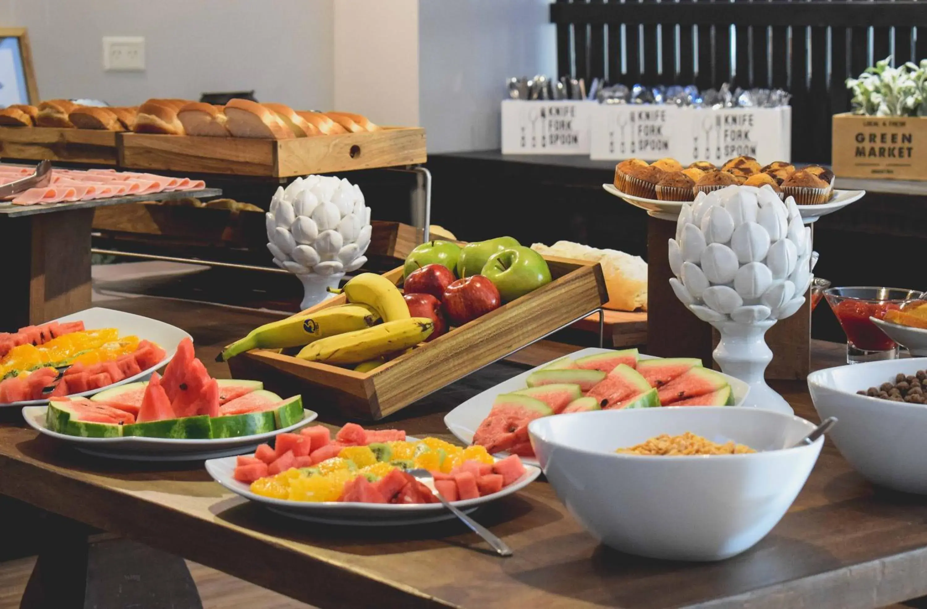 Buffet breakfast in Cyan Soho Neuquén Hotel Buffet breakfast in Cyan Soho Neuquén Hotel