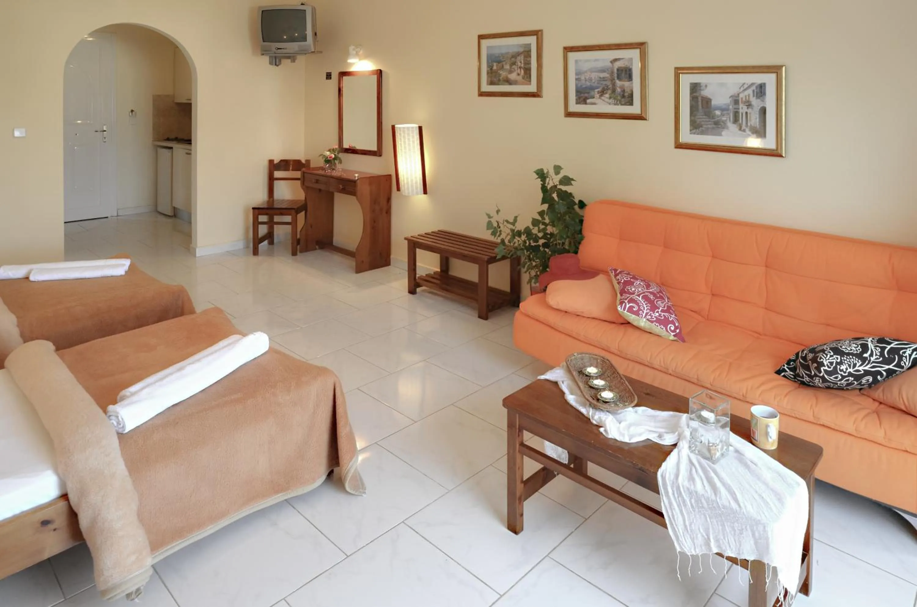 Photo of the whole room in Belussi Beach Hotel & Suites