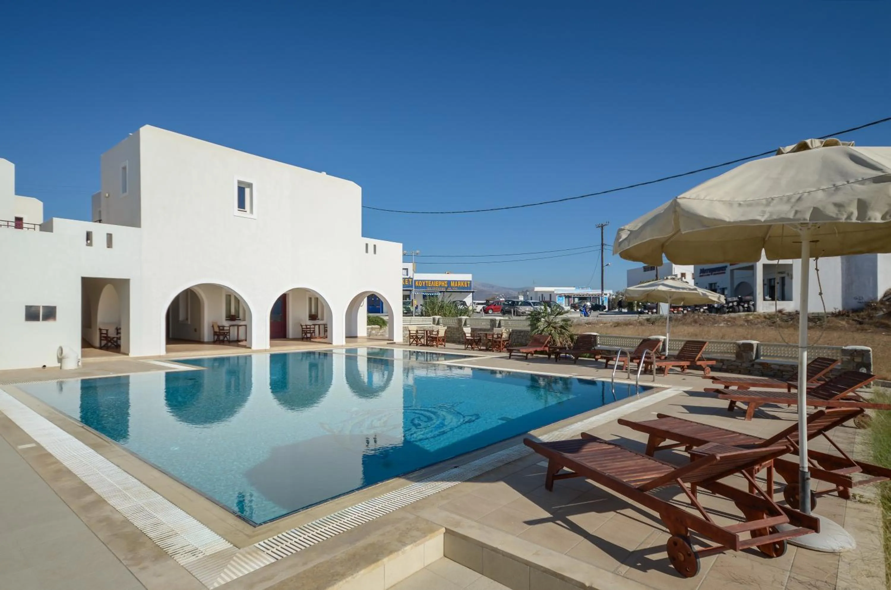 Swimming pool in Perla Hotel