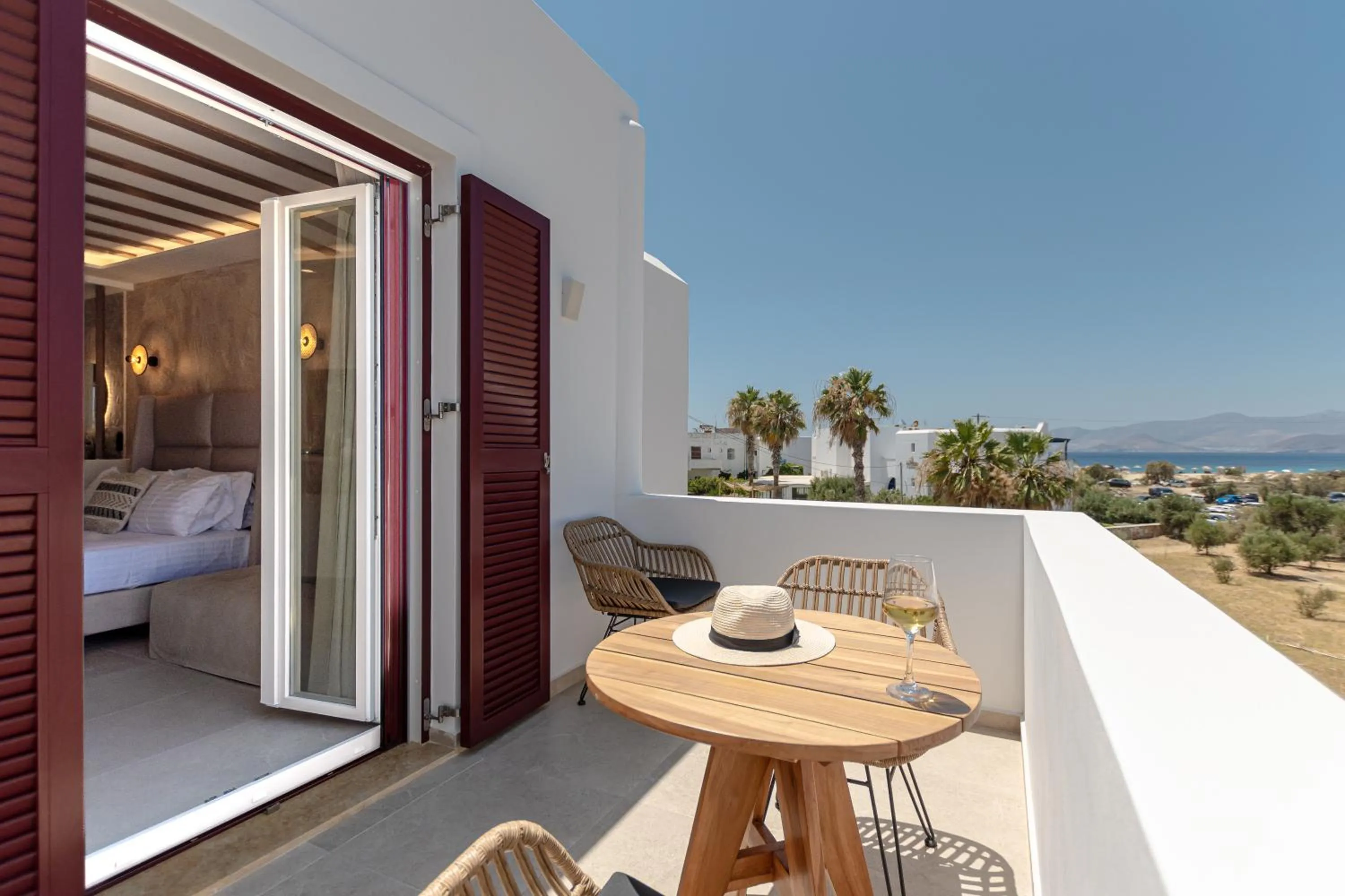 Day, Bed in Perla Hotel