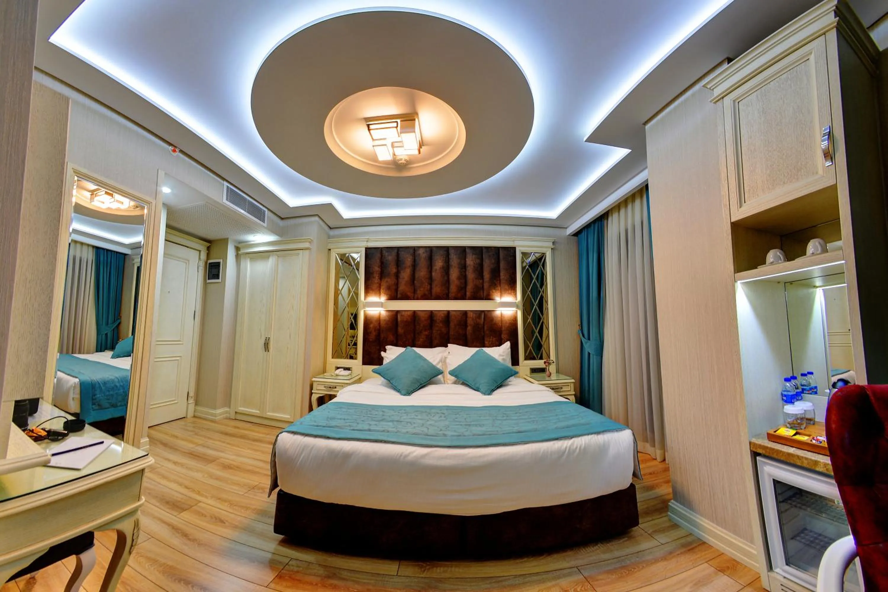 Bed in Novelty Hotel