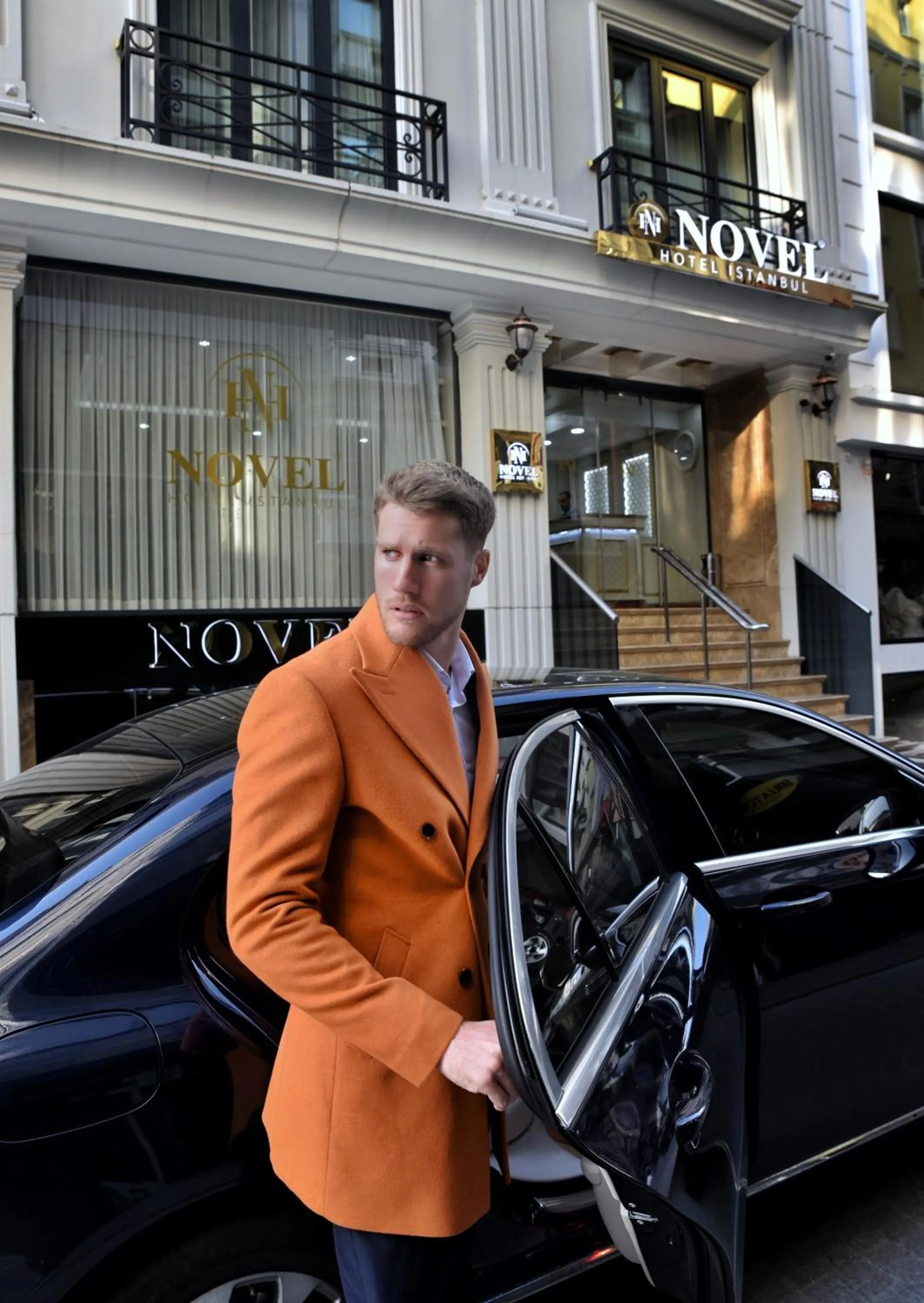 Facade/entrance in Novelty Hotel