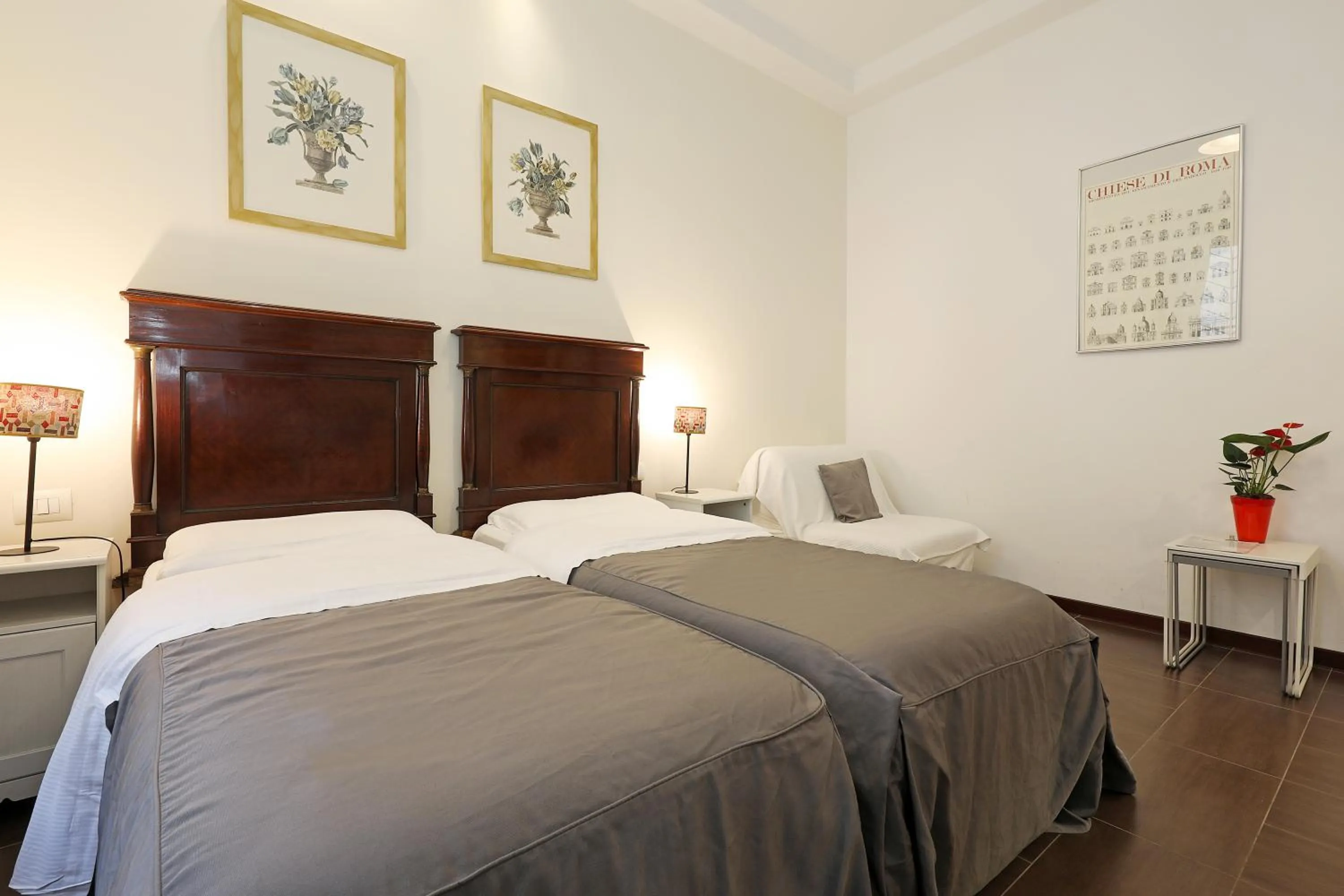 Bed in Maison Colosseo (Via dei Querceti 24)