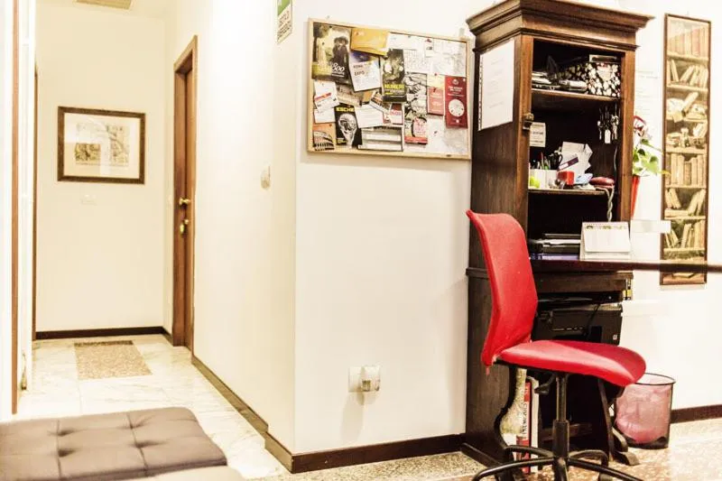Facade/entrance in Maison Colosseo (Via dei Querceti 24)