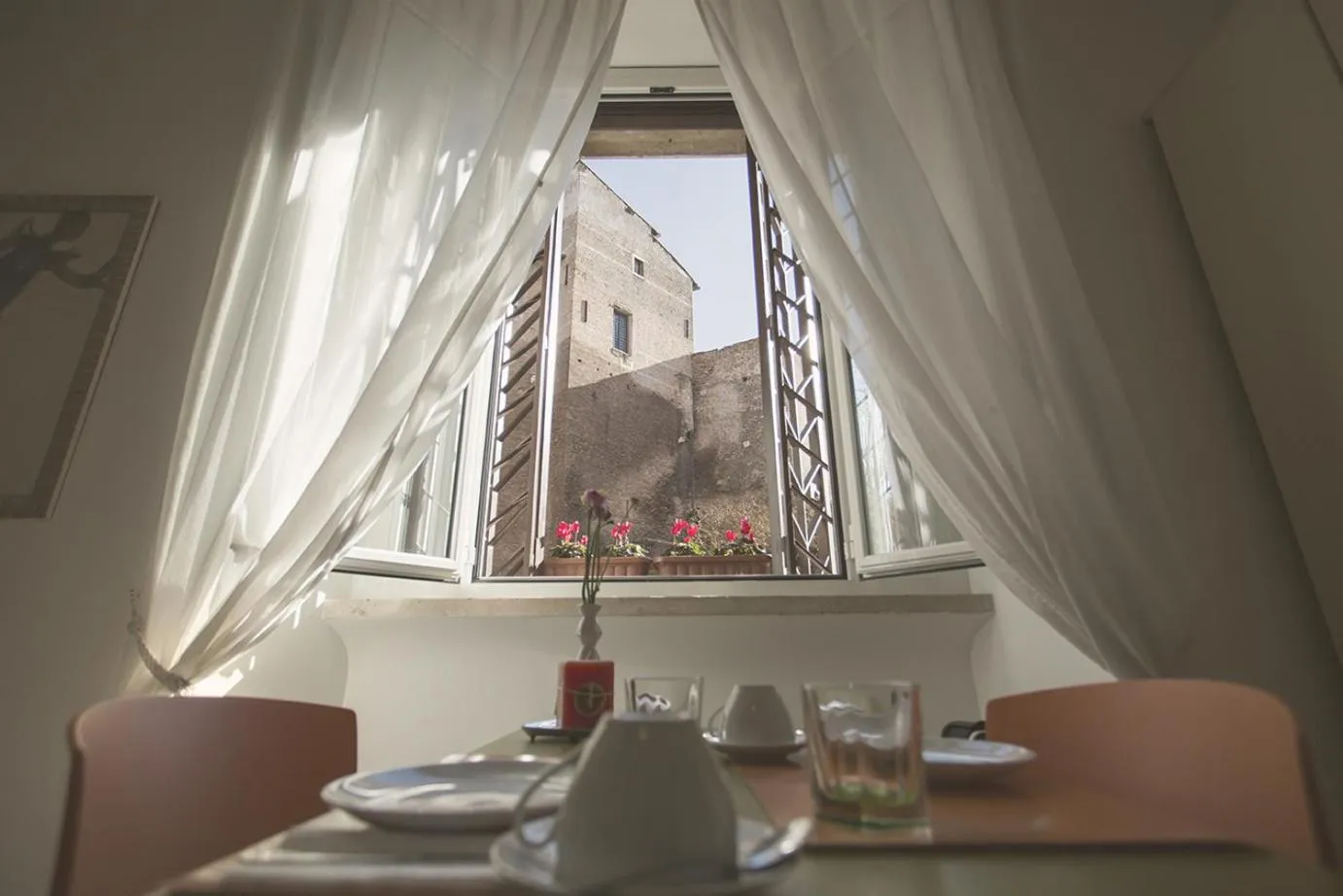 Photo of the whole room in Maison Colosseo (Via dei Querceti 24)