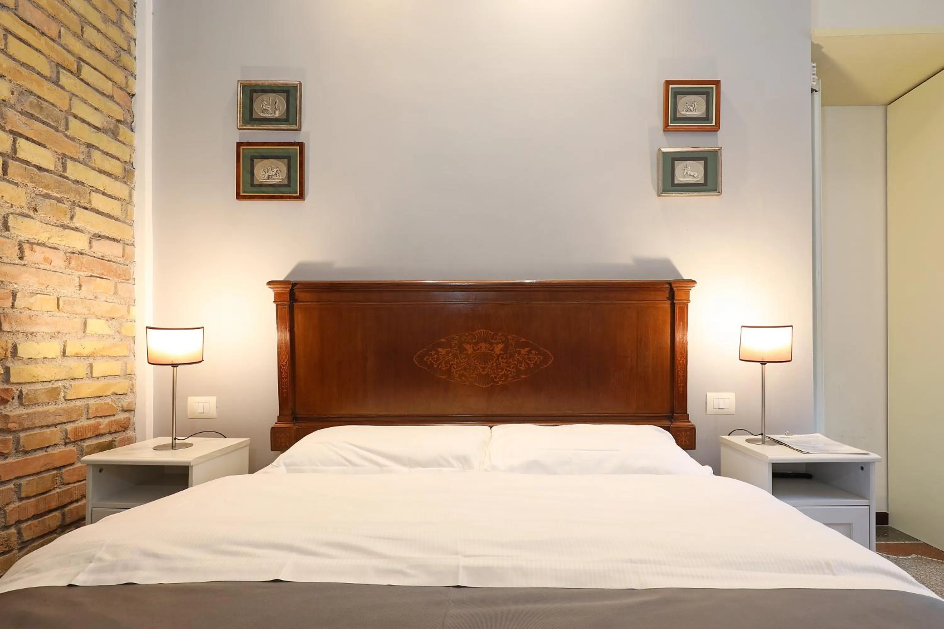 Bed in Maison Colosseo (Via dei Querceti 24)