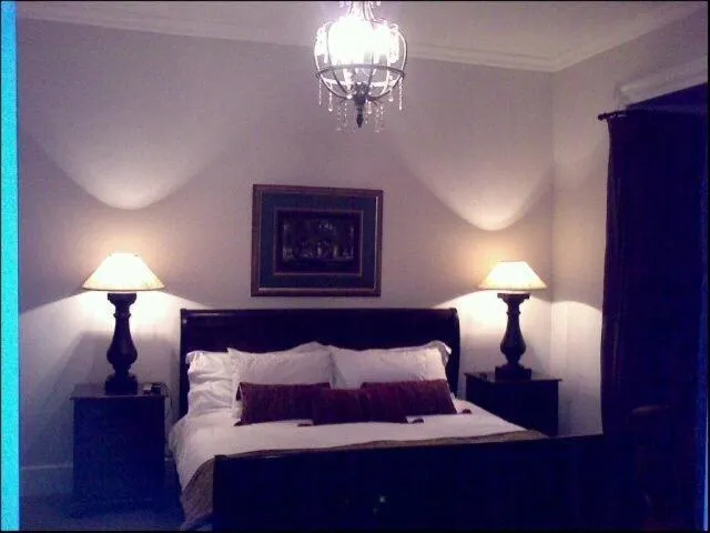 Deluxe King Room in Roche House