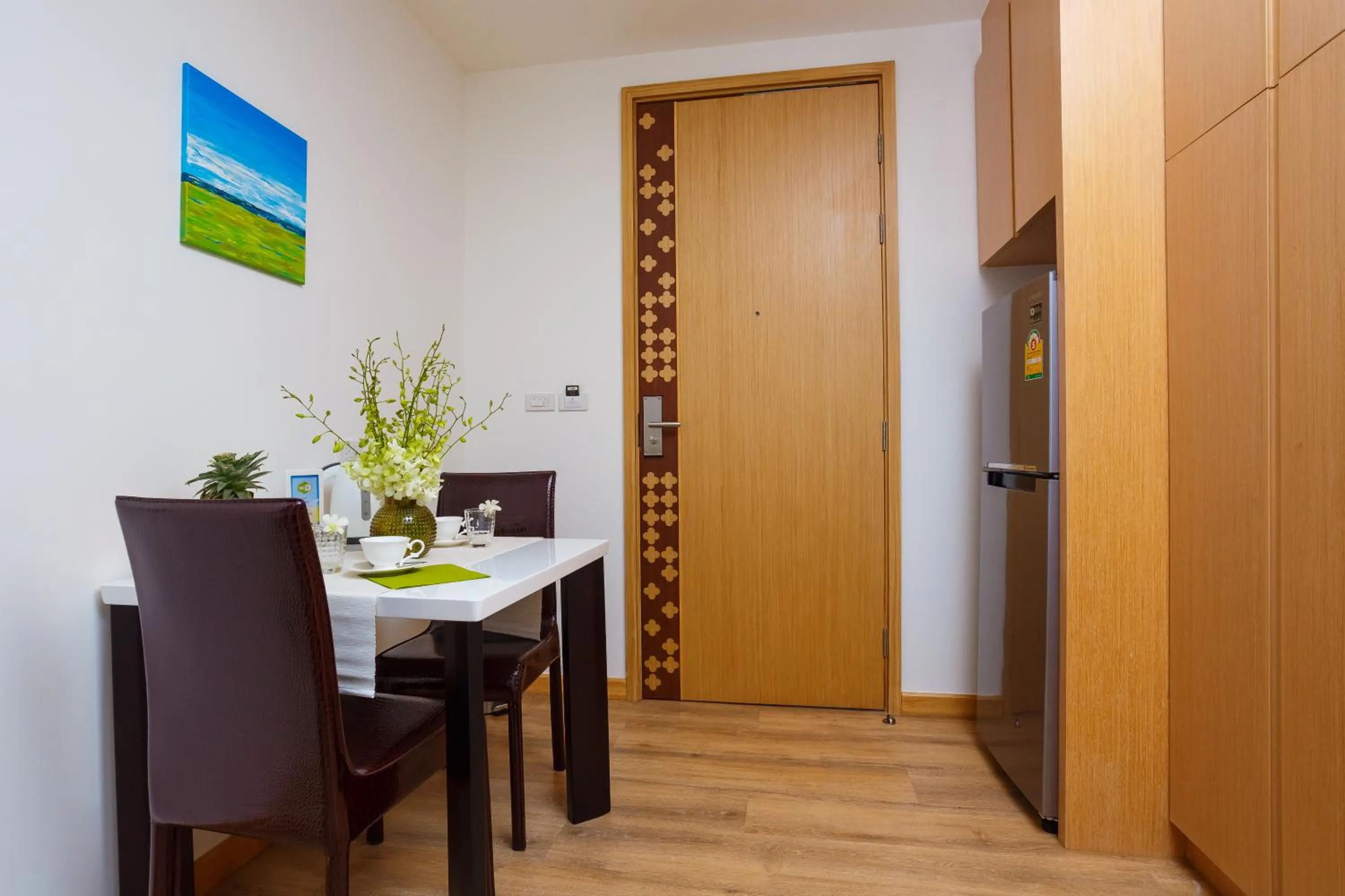 Dining area in The Aristo Beach by Holy Cow, studio, without kitchen, construction view