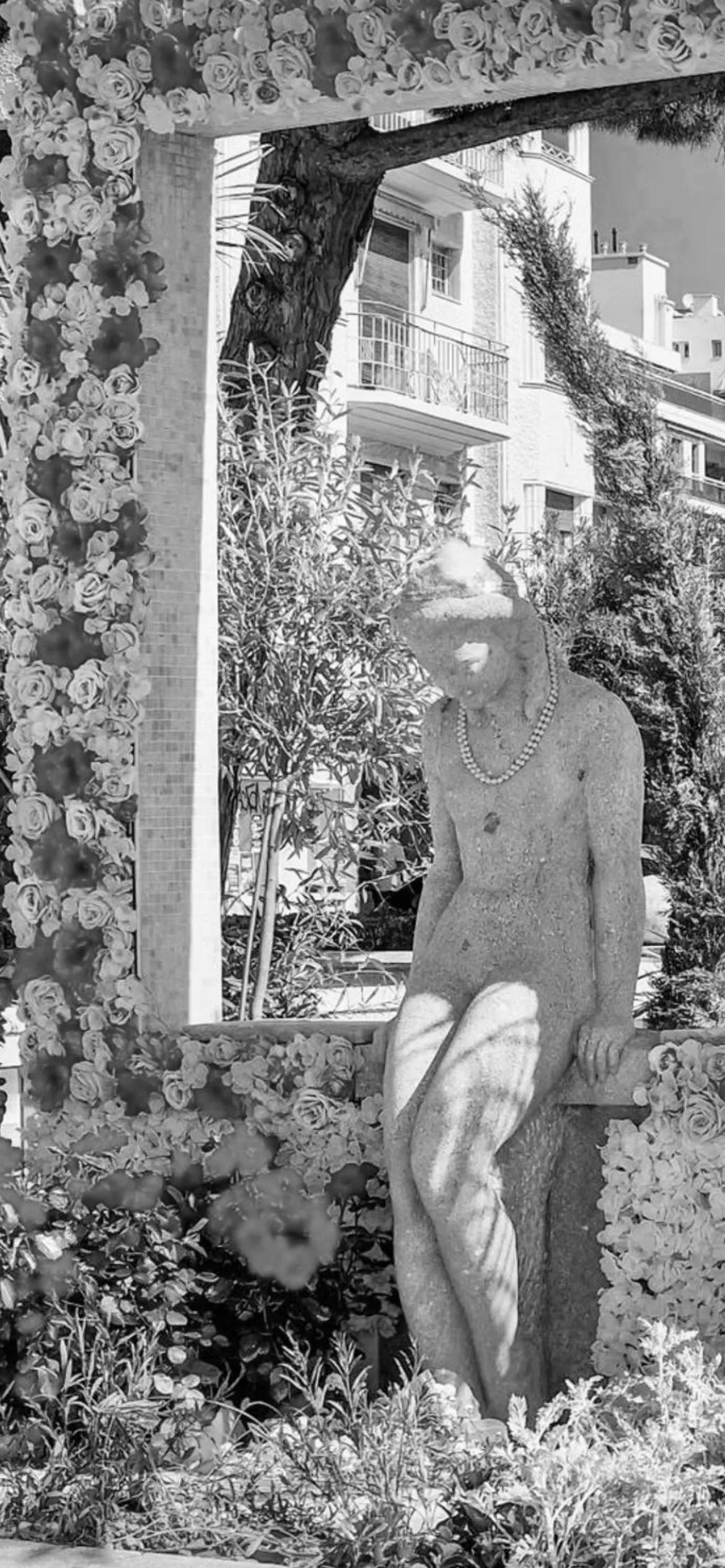 Bird's eye view in Hôtel Eden - La Baigneuse