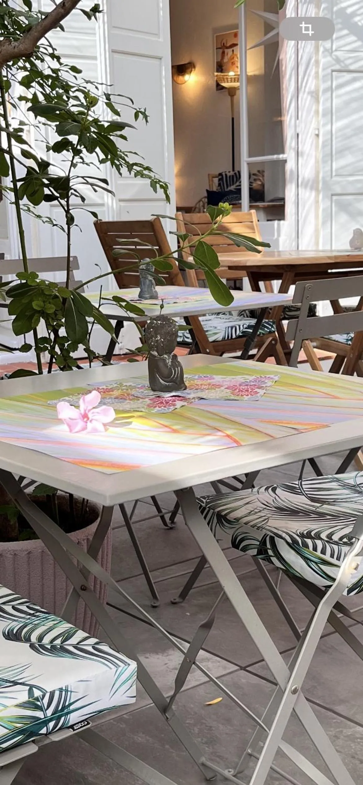 Breakfast in Hôtel Eden - La Baigneuse