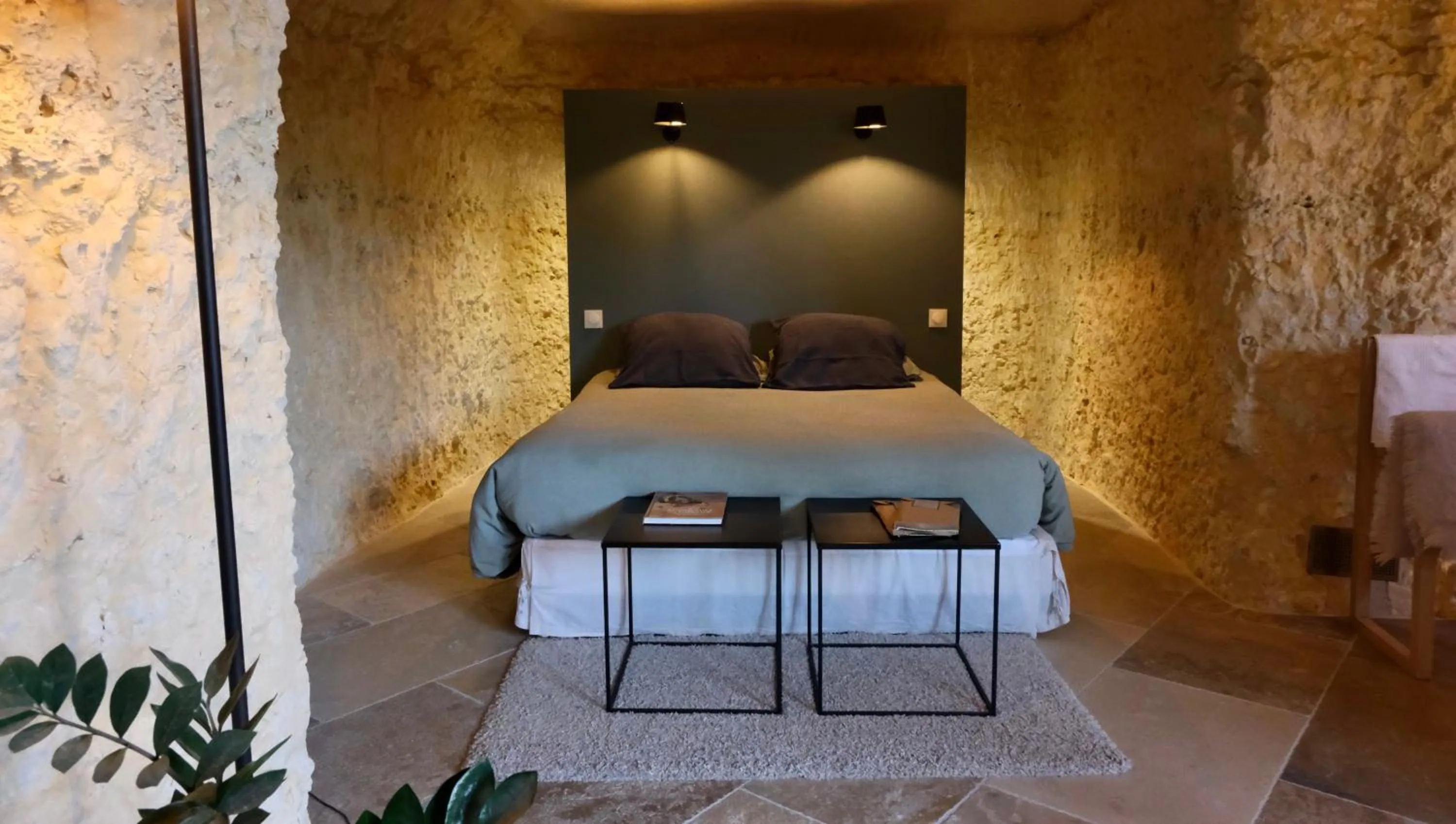 Bed in Château de Nazelles Amboise