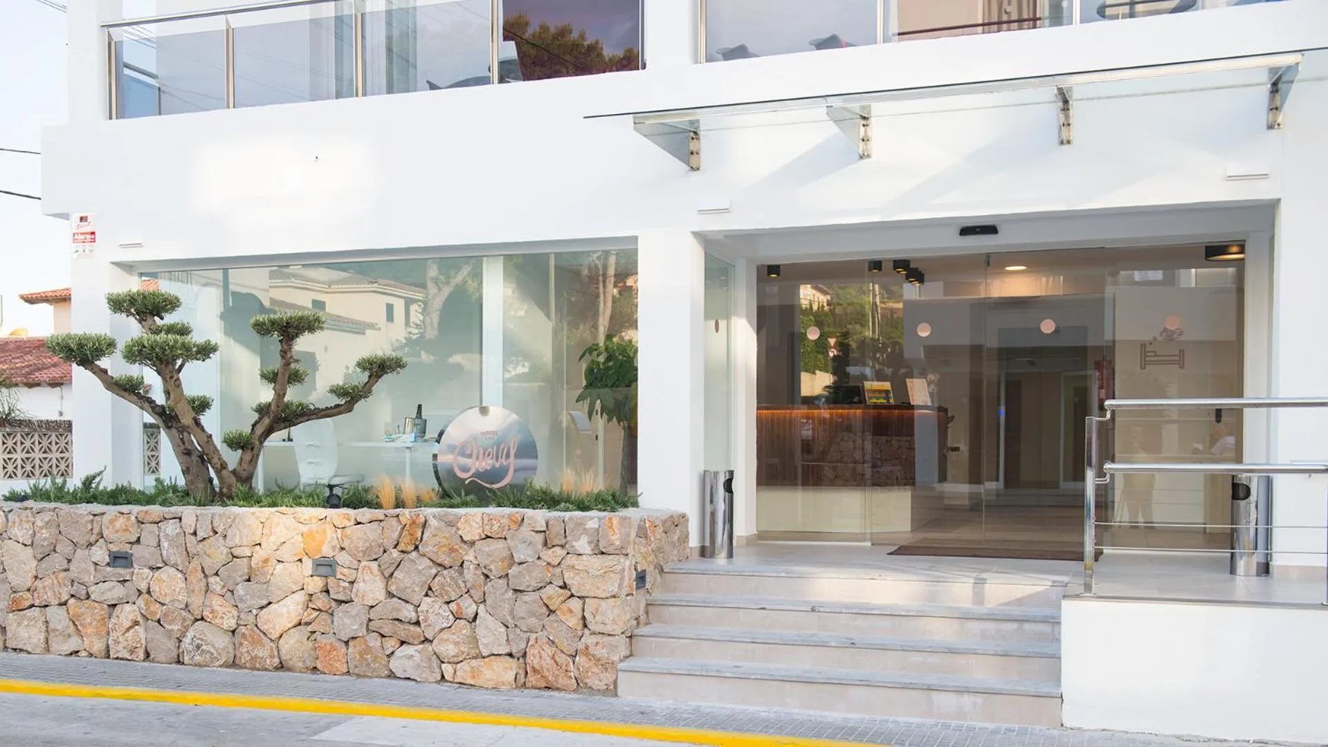 Property building in Hotel Chevy & Suites