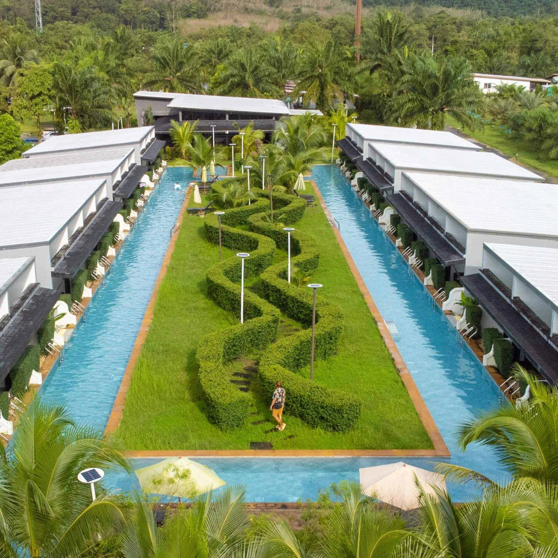Swimming pool in Khaolak Mountain View