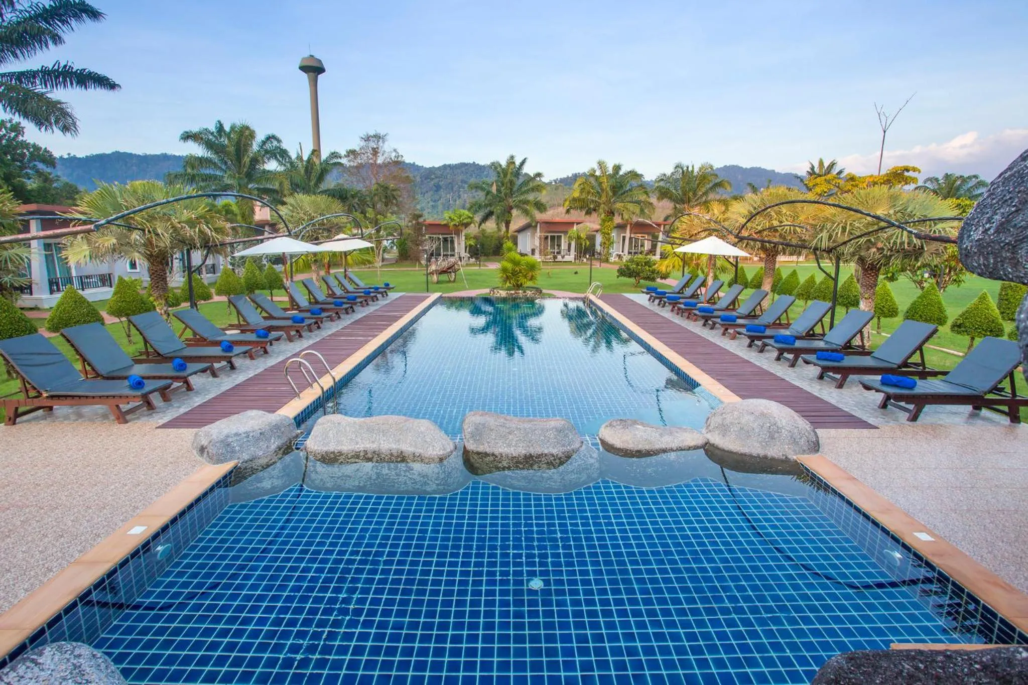 Swimming pool in Khaolak Mountain View