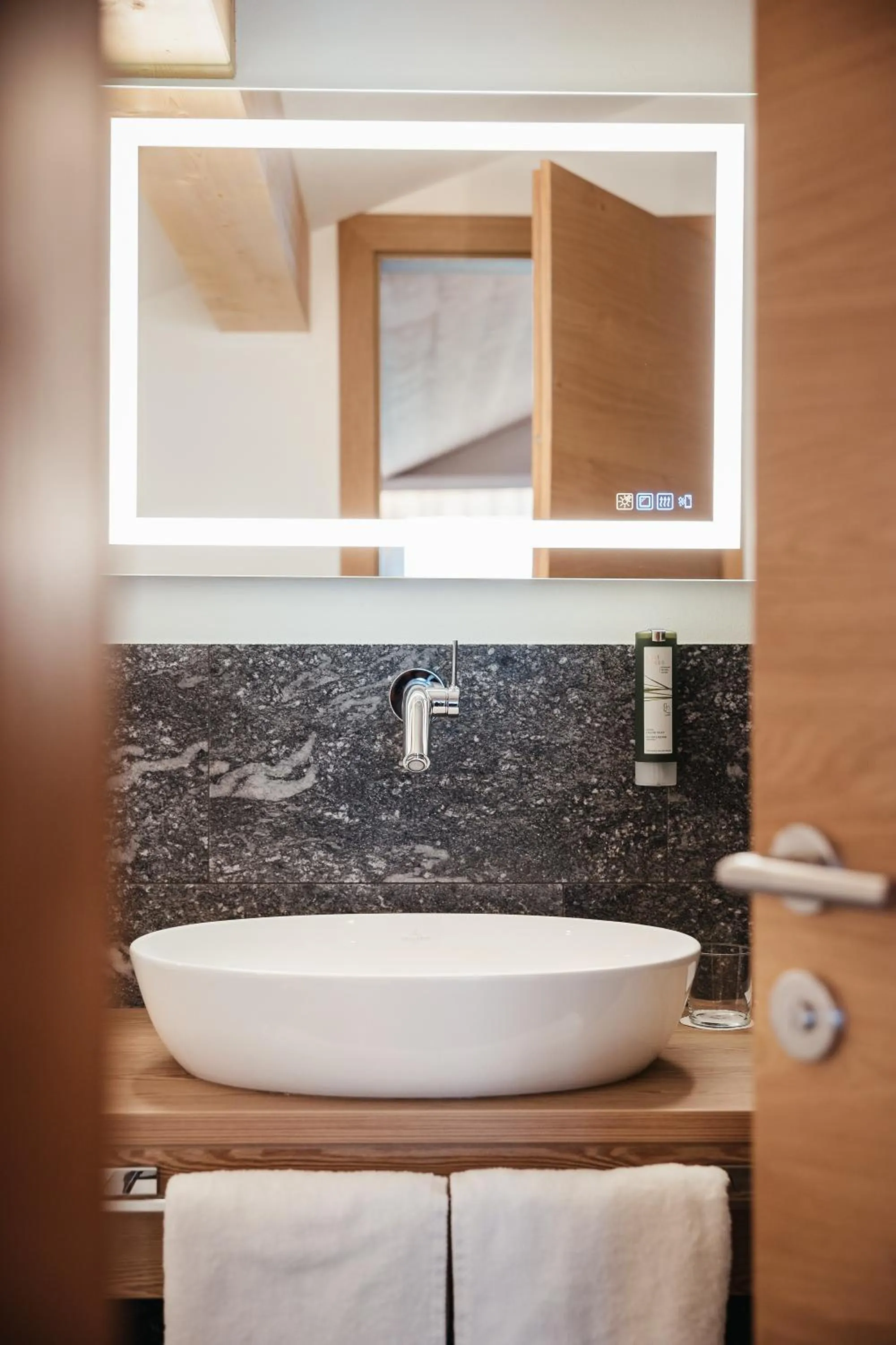 Toilet in Residence Villa Trieste