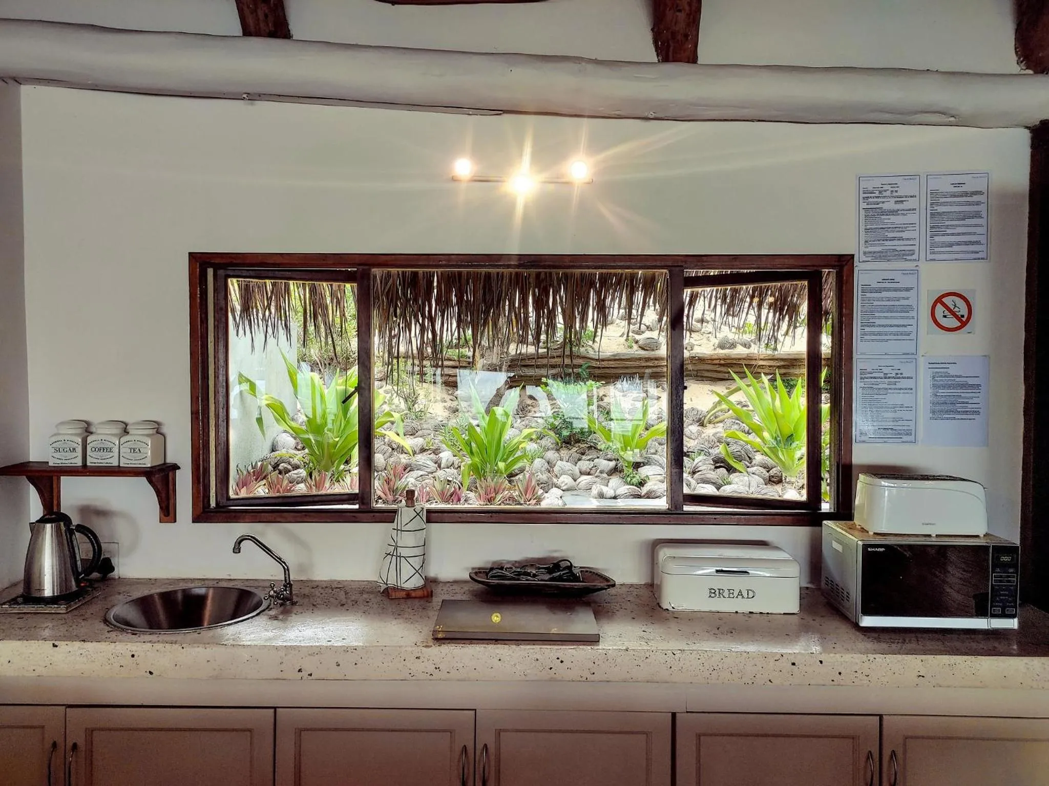Kitchen or kitchenette in The Beach House