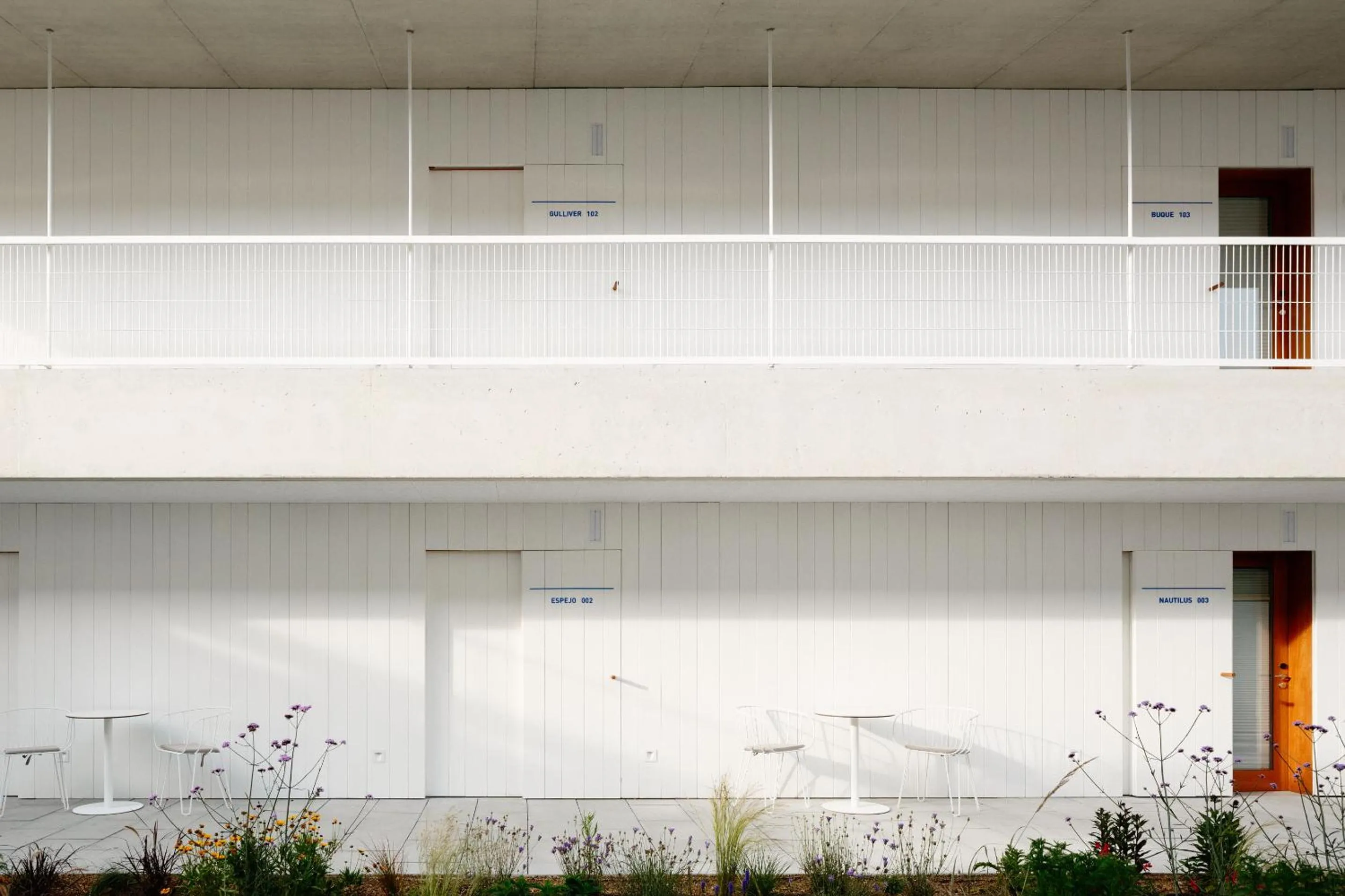 Property building in Hotel Bela Fisterra