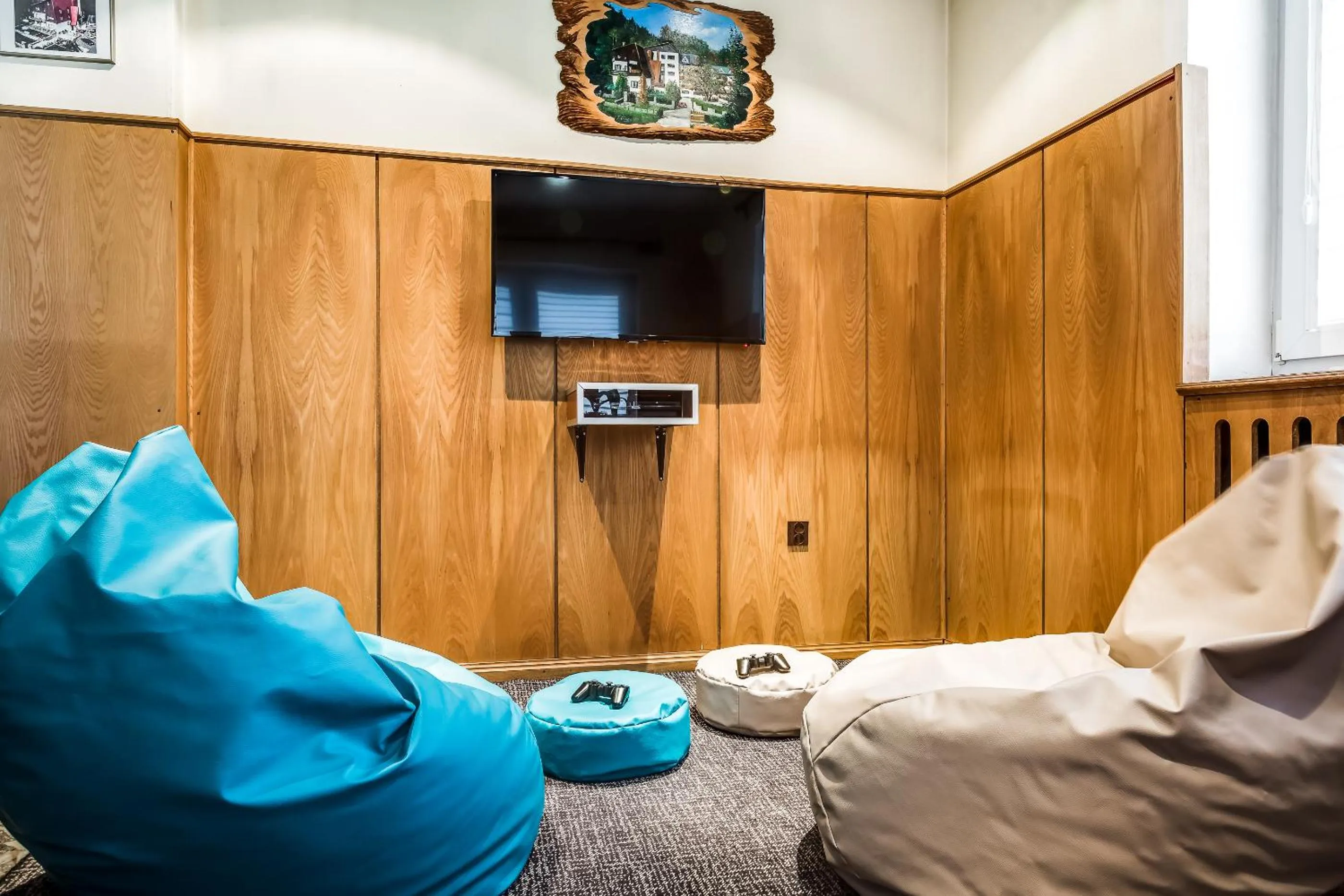 Game Room in Hotel Konradówka Wellness & SPA - 300 metrów do centrum