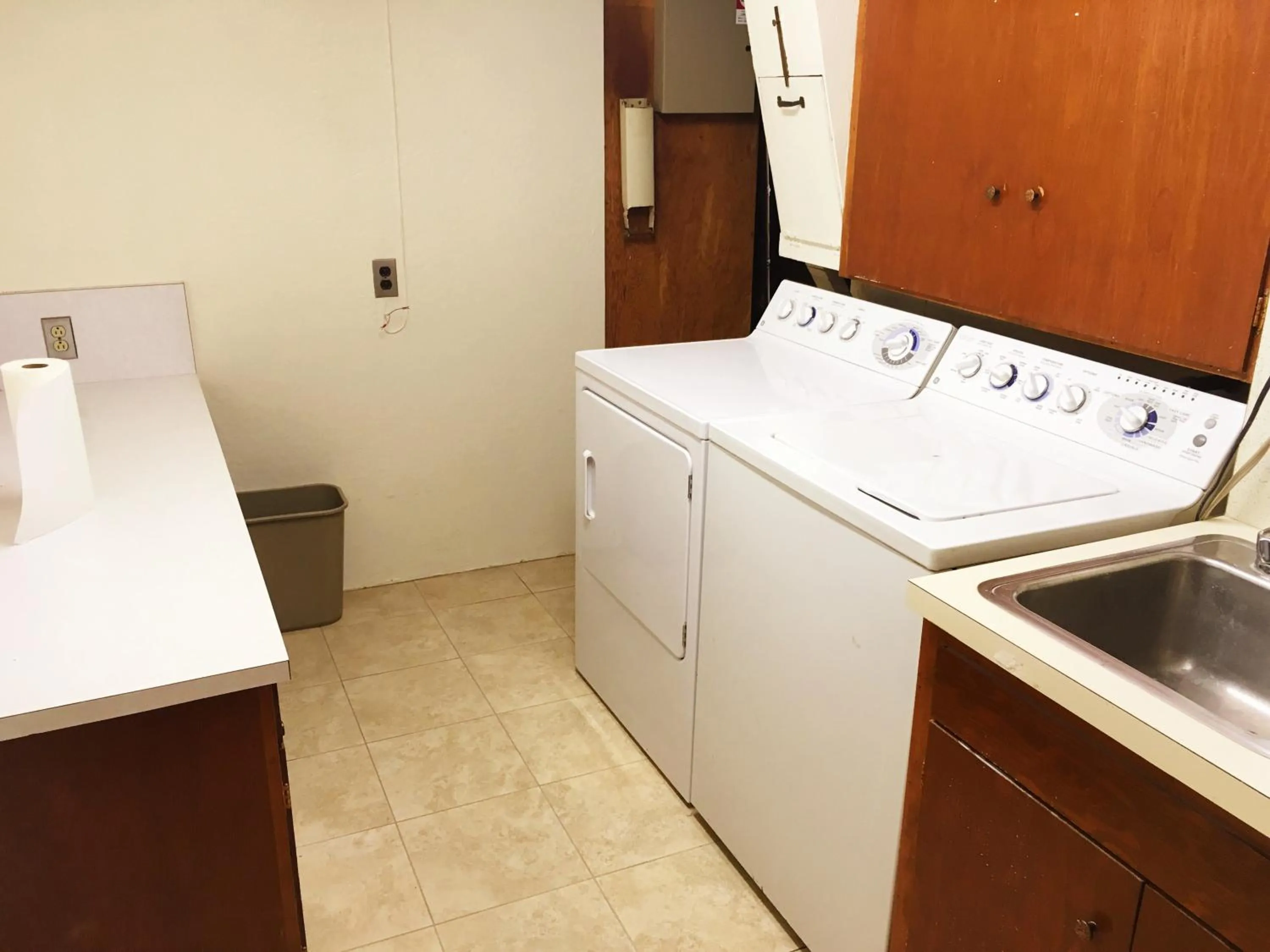 Area and facilities in Private Unit / Private Bathroom Near BART & SF
