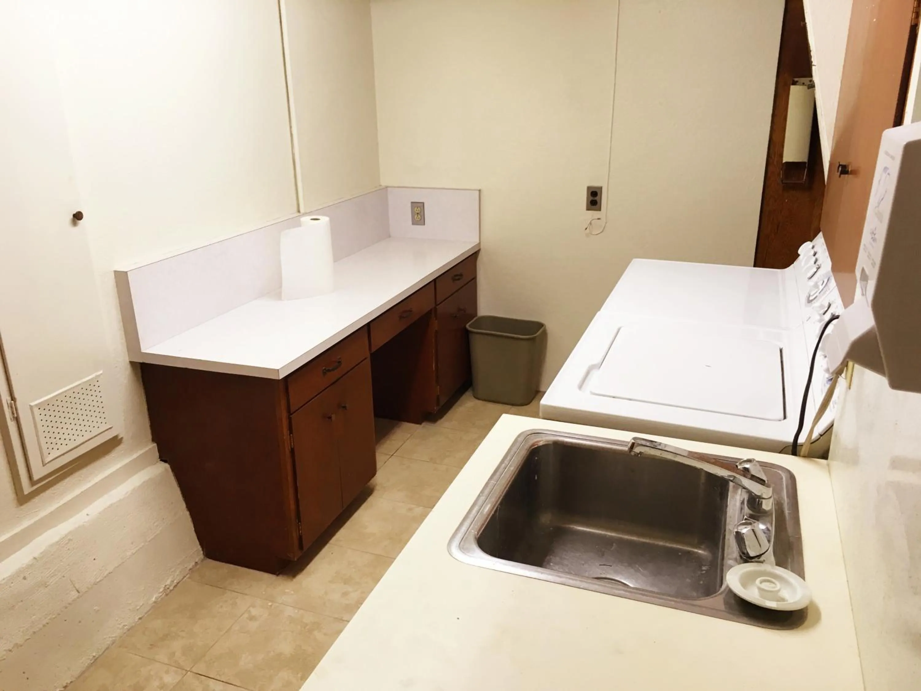 Area and facilities in Private Unit / Private Bathroom Near BART & SF