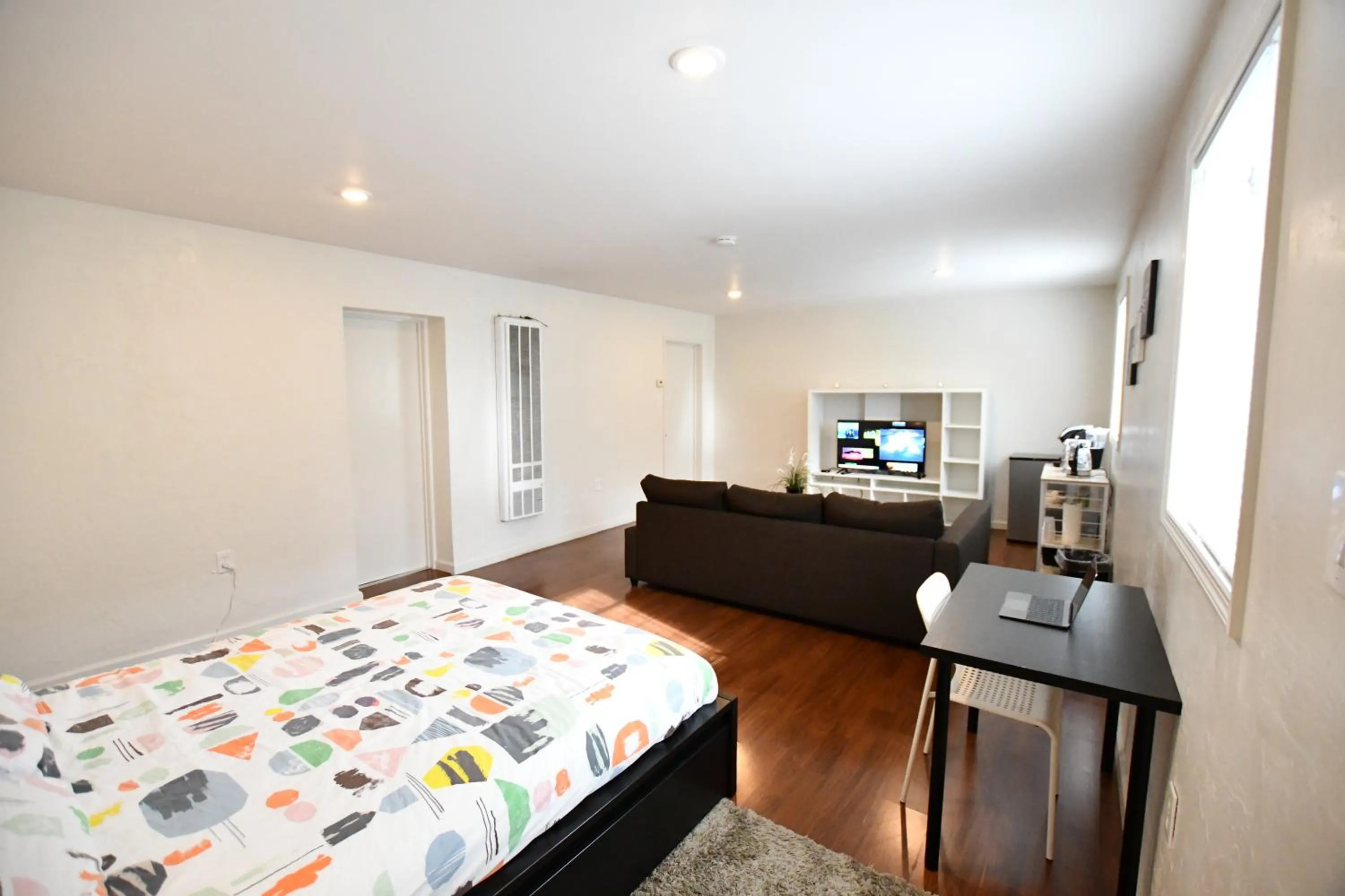 Photo of the whole room, Bed in Private Unit / Private Bathroom Near BART & SF