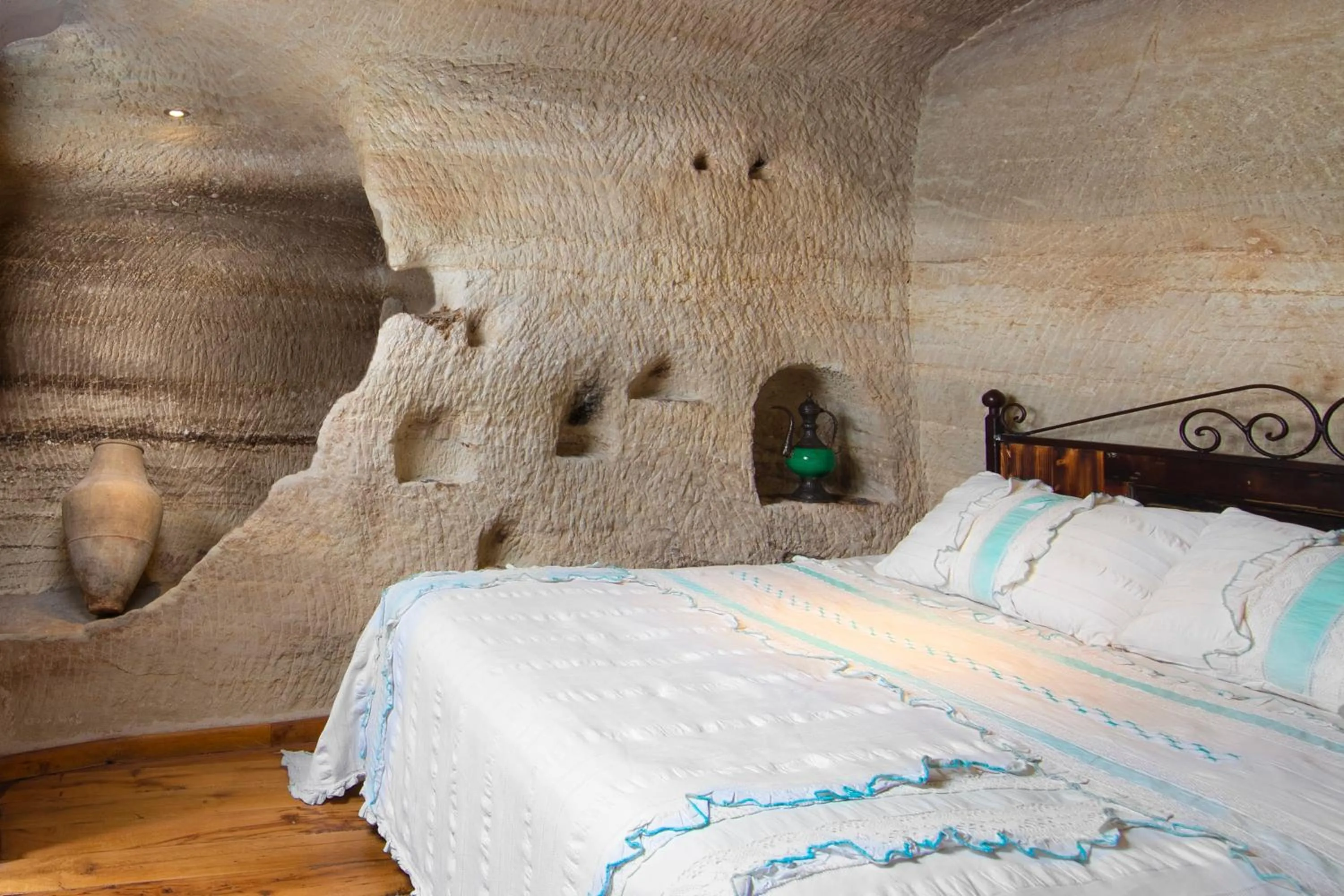 Bed in Terra Cave Hotel