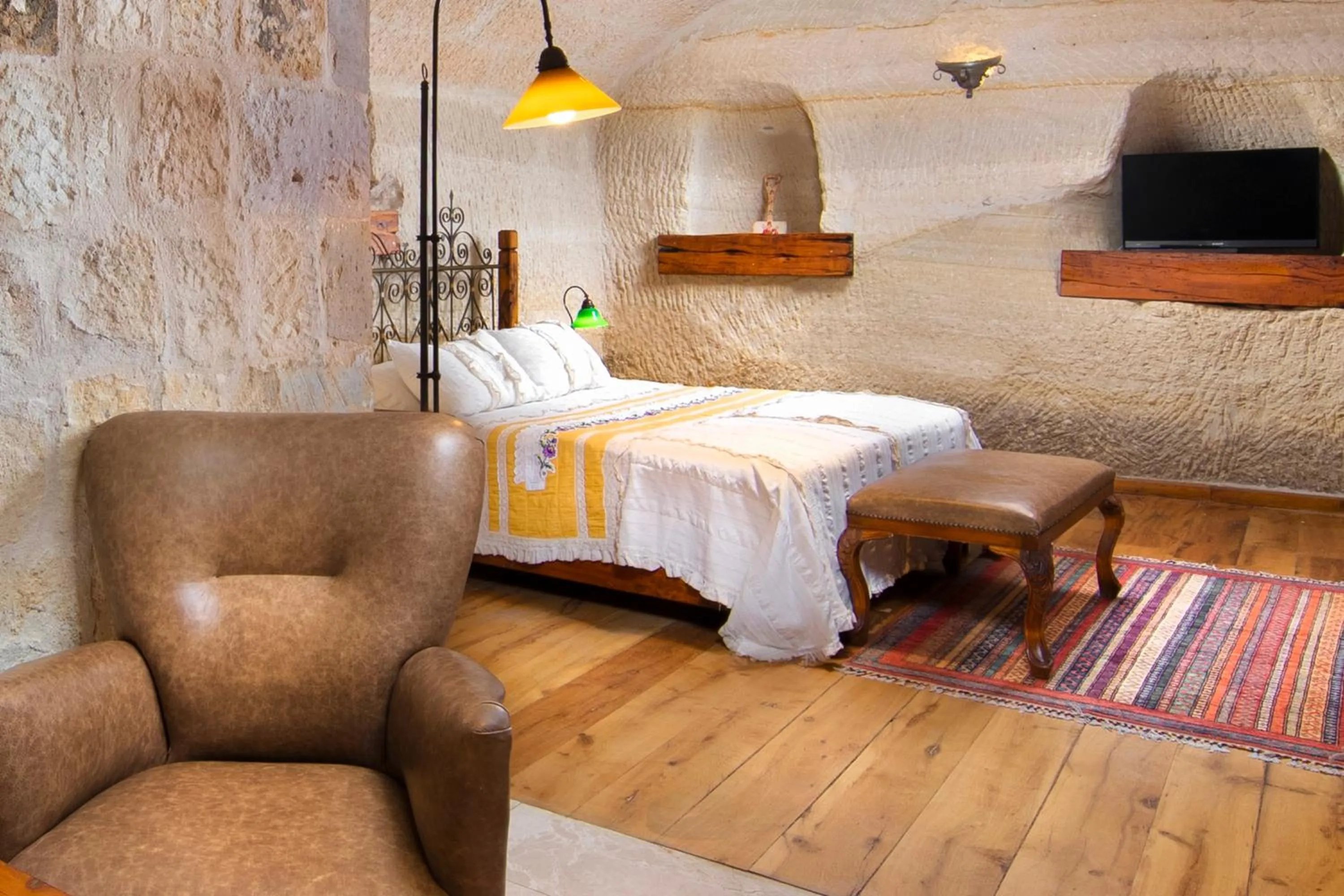 Bed in Terra Cave Hotel