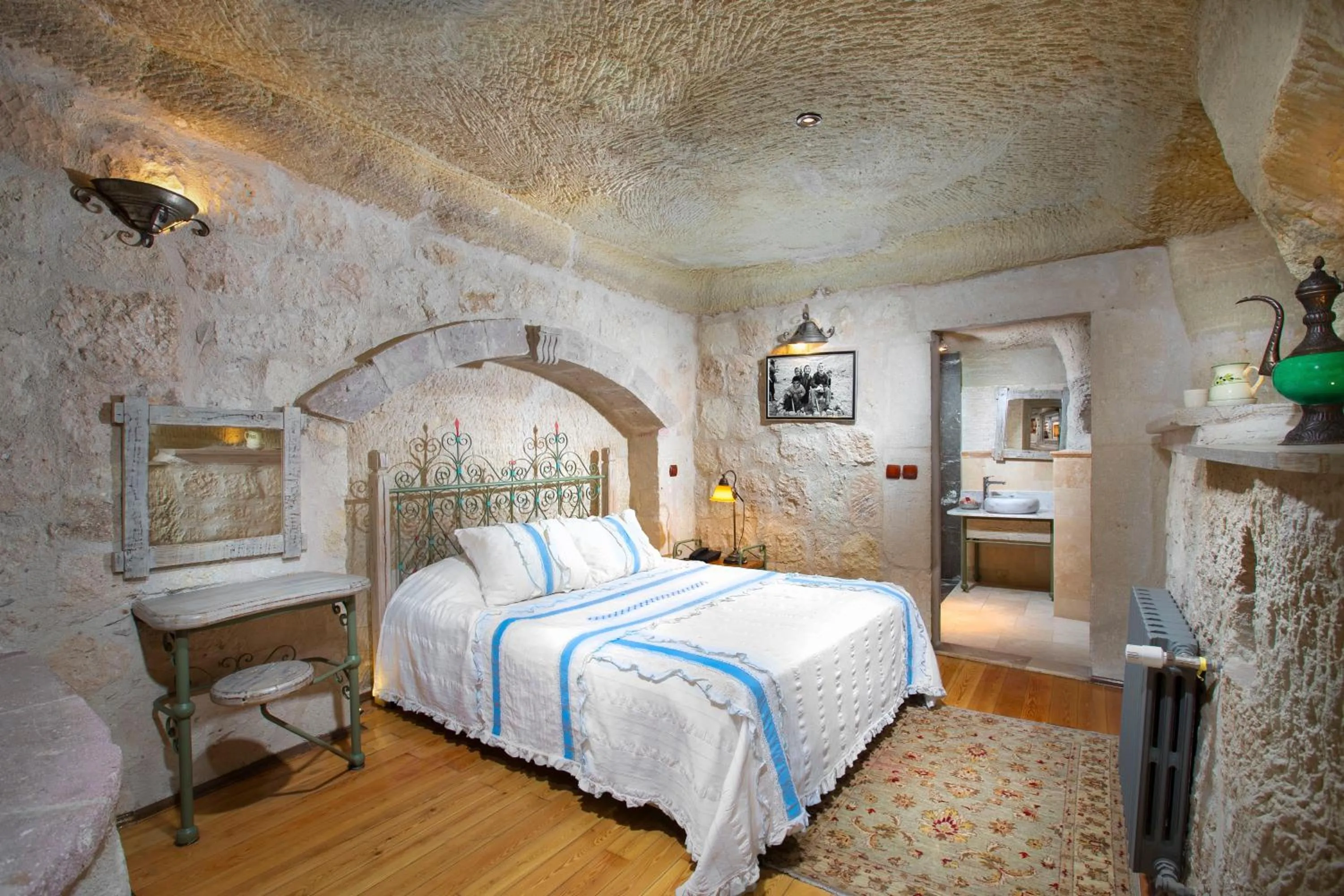 Bed in Terra Cave Hotel