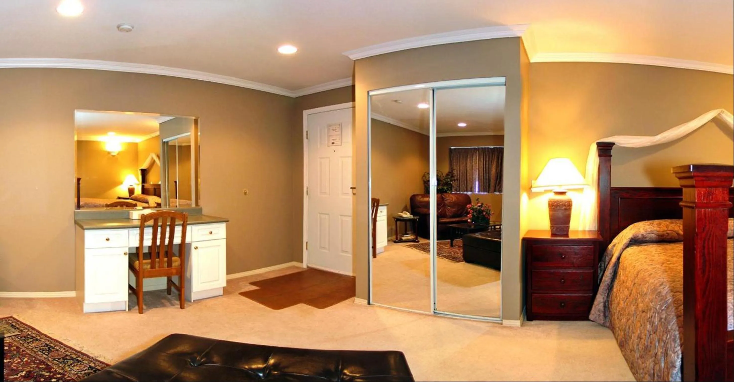 Photo of the whole room in Travelodge by Wyndham Merritt