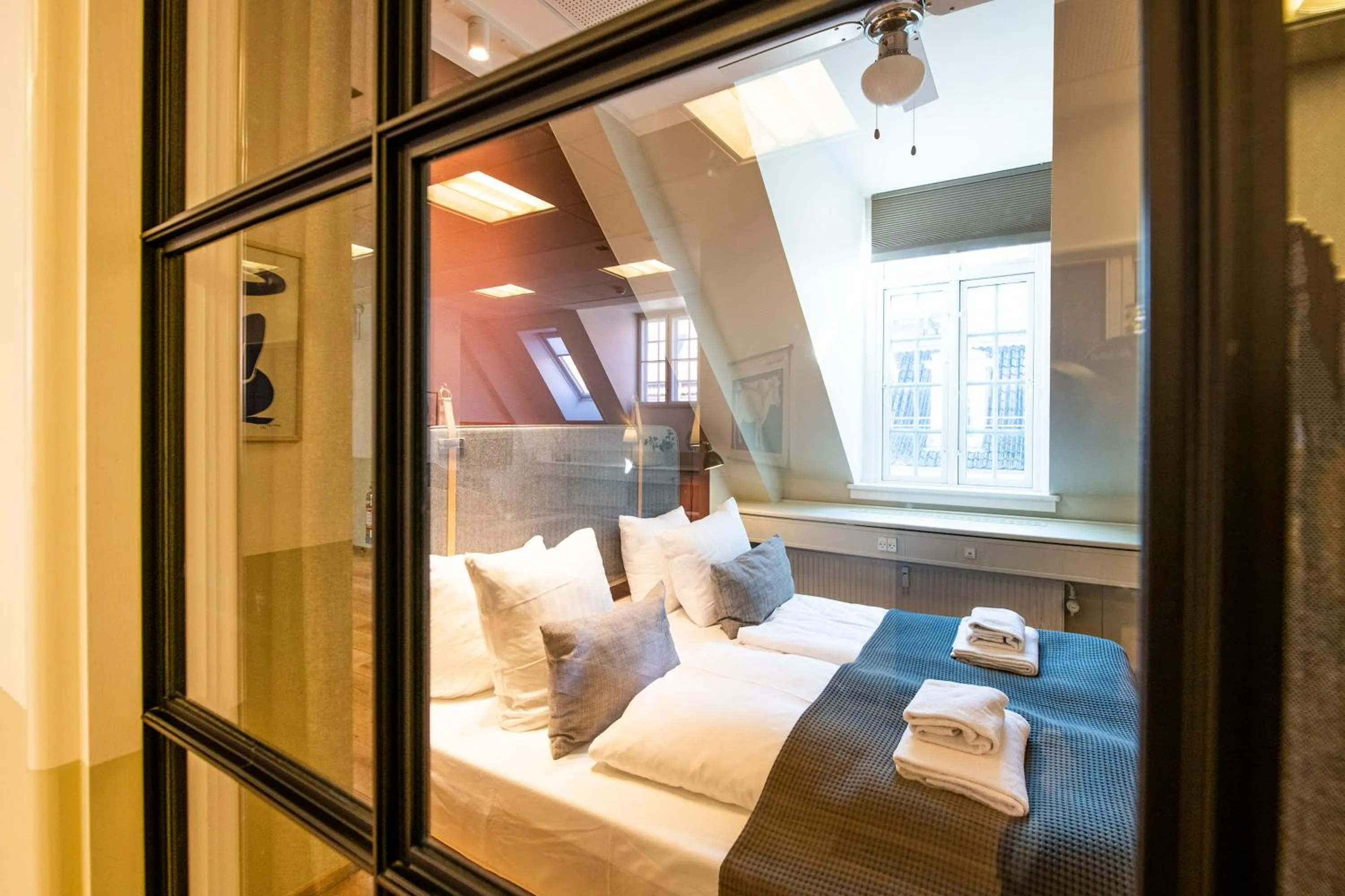 Bedroom, Bed in Kings Garden 1 by Daniel&jacob's