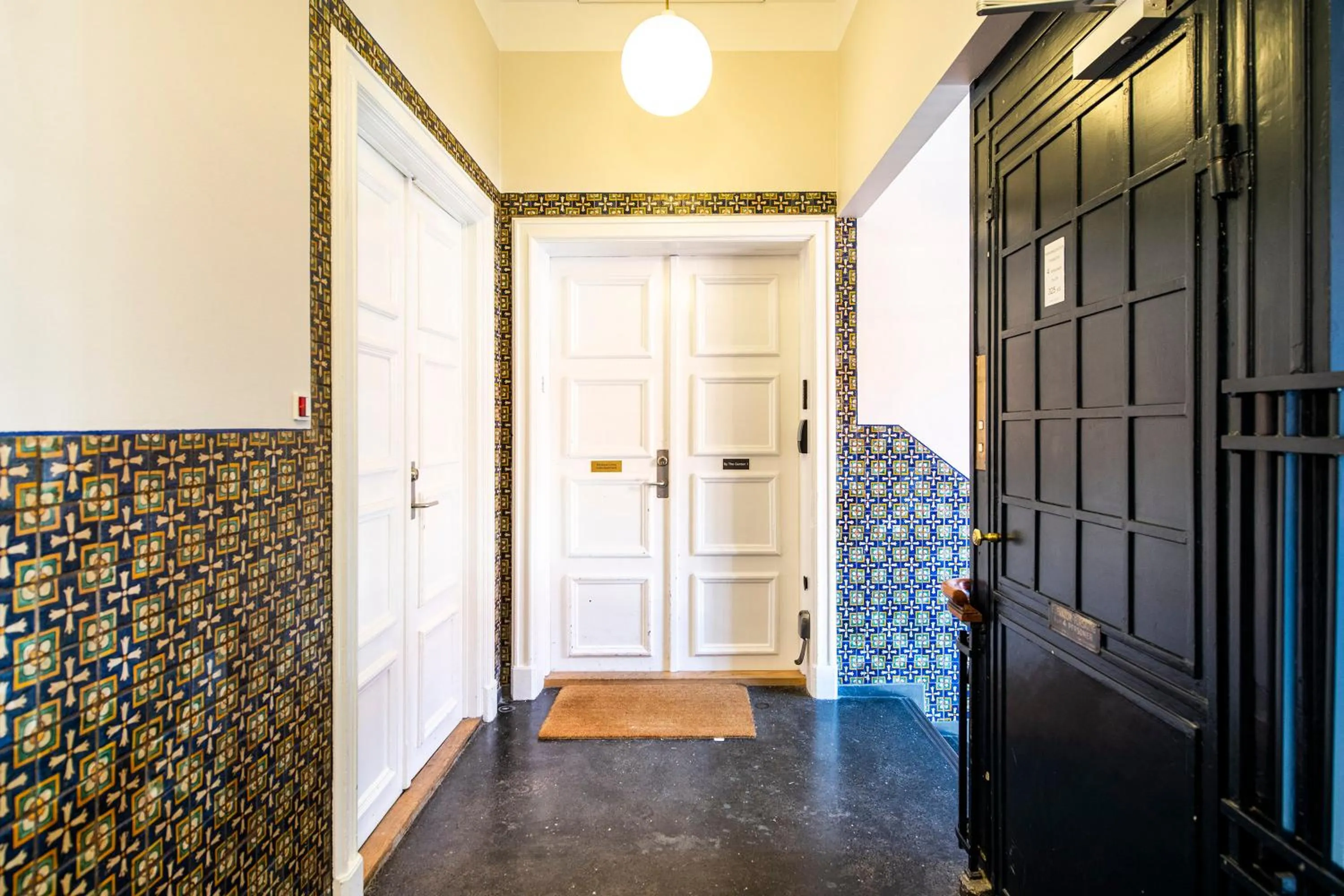 Facade/entrance in Kings Garden 1 by Daniel&jacob's