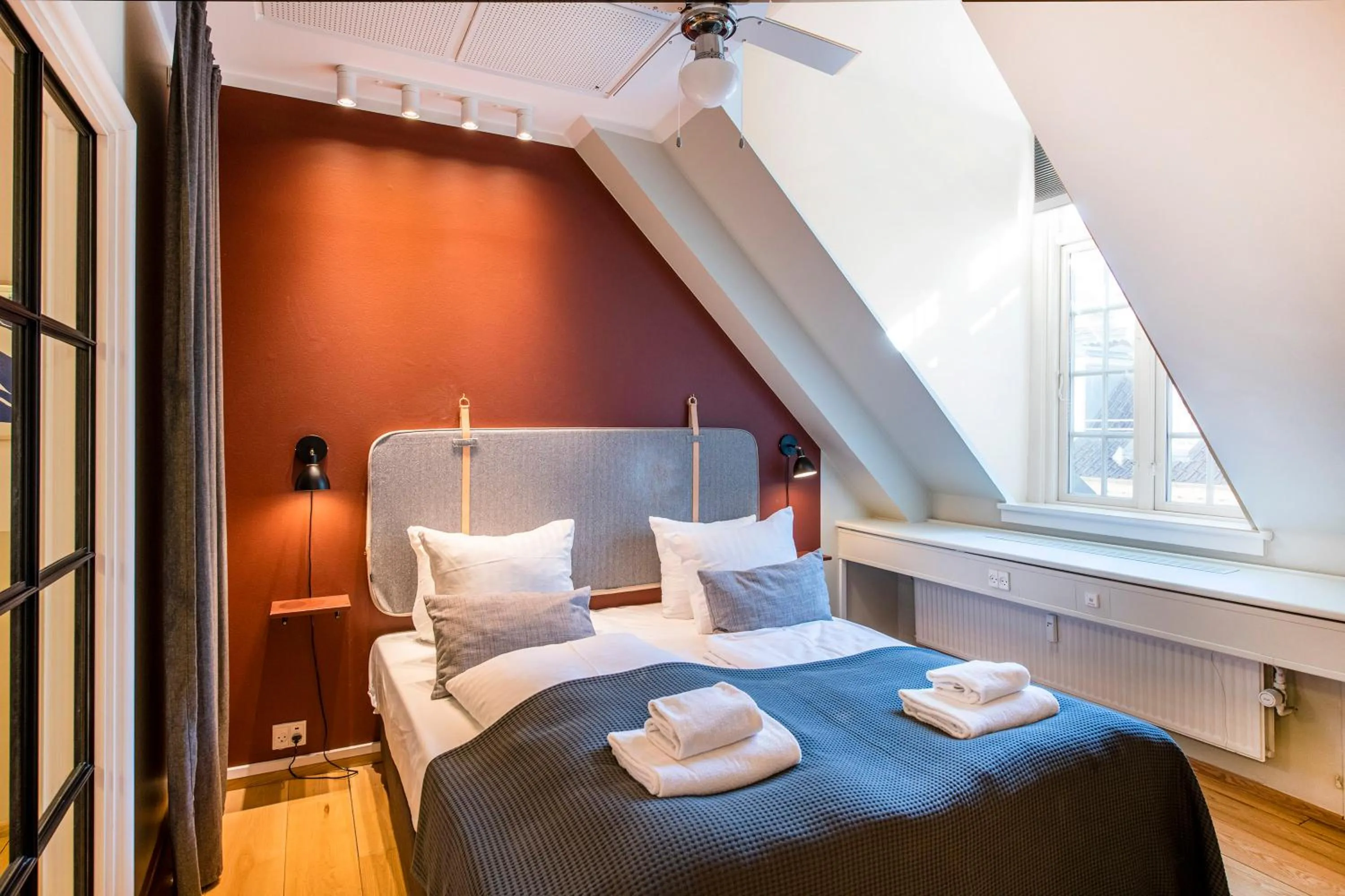 Bedroom, Bed in Kings Garden 1 by Daniel&jacob's