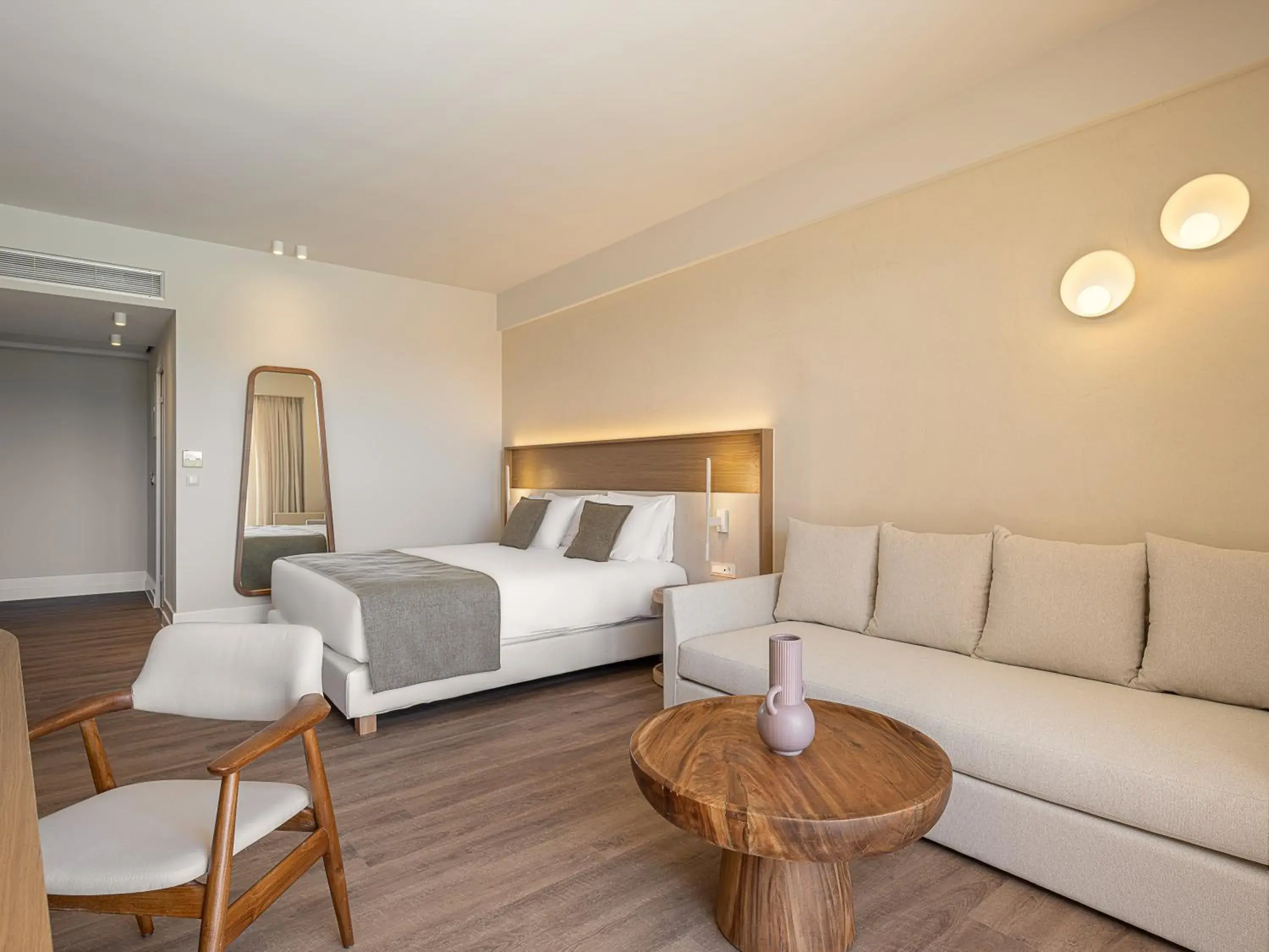 Bed in Avra Imperial Hotel Bed in Avra Imperial Hotel